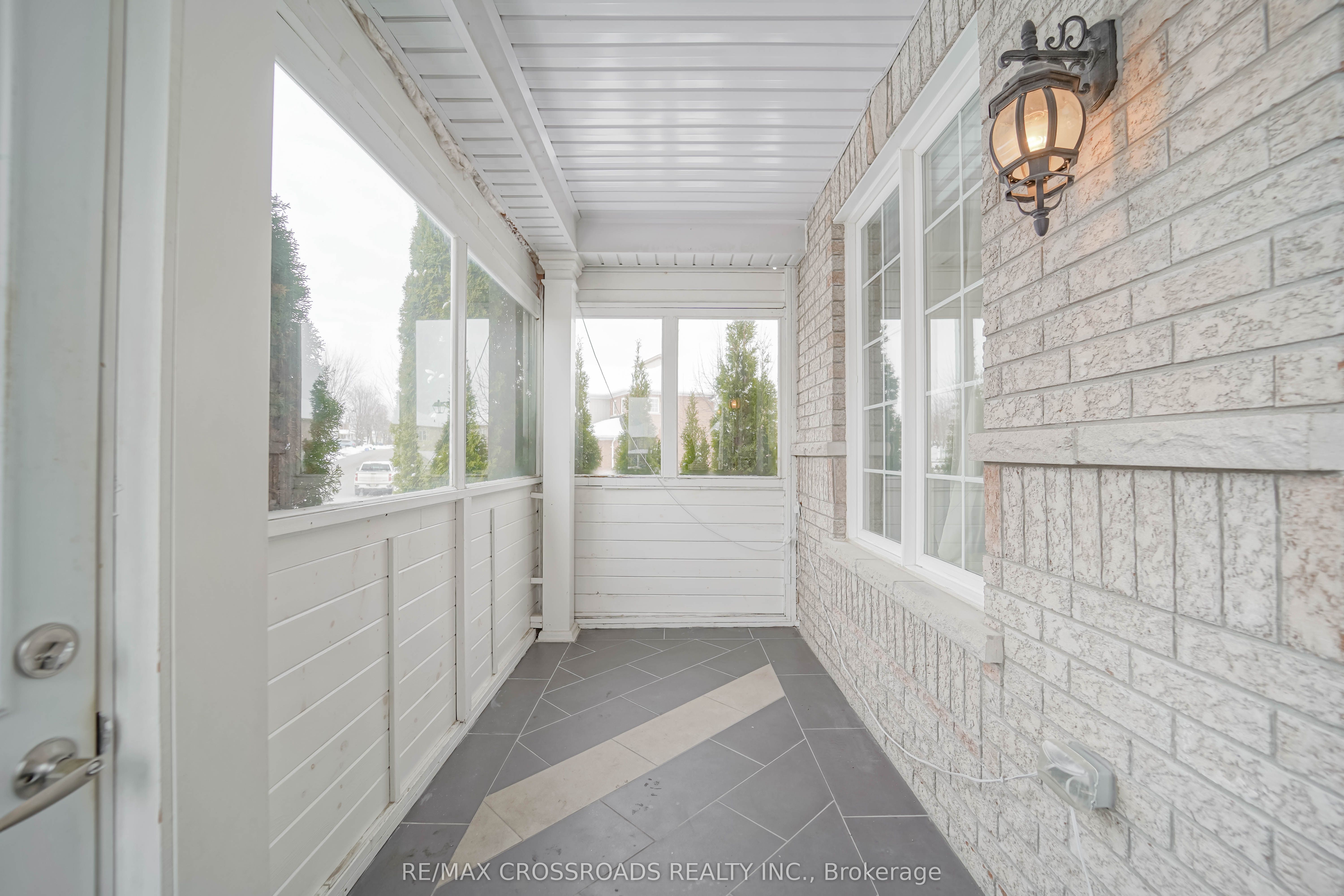 1383 Langley Circle Property Photo 6