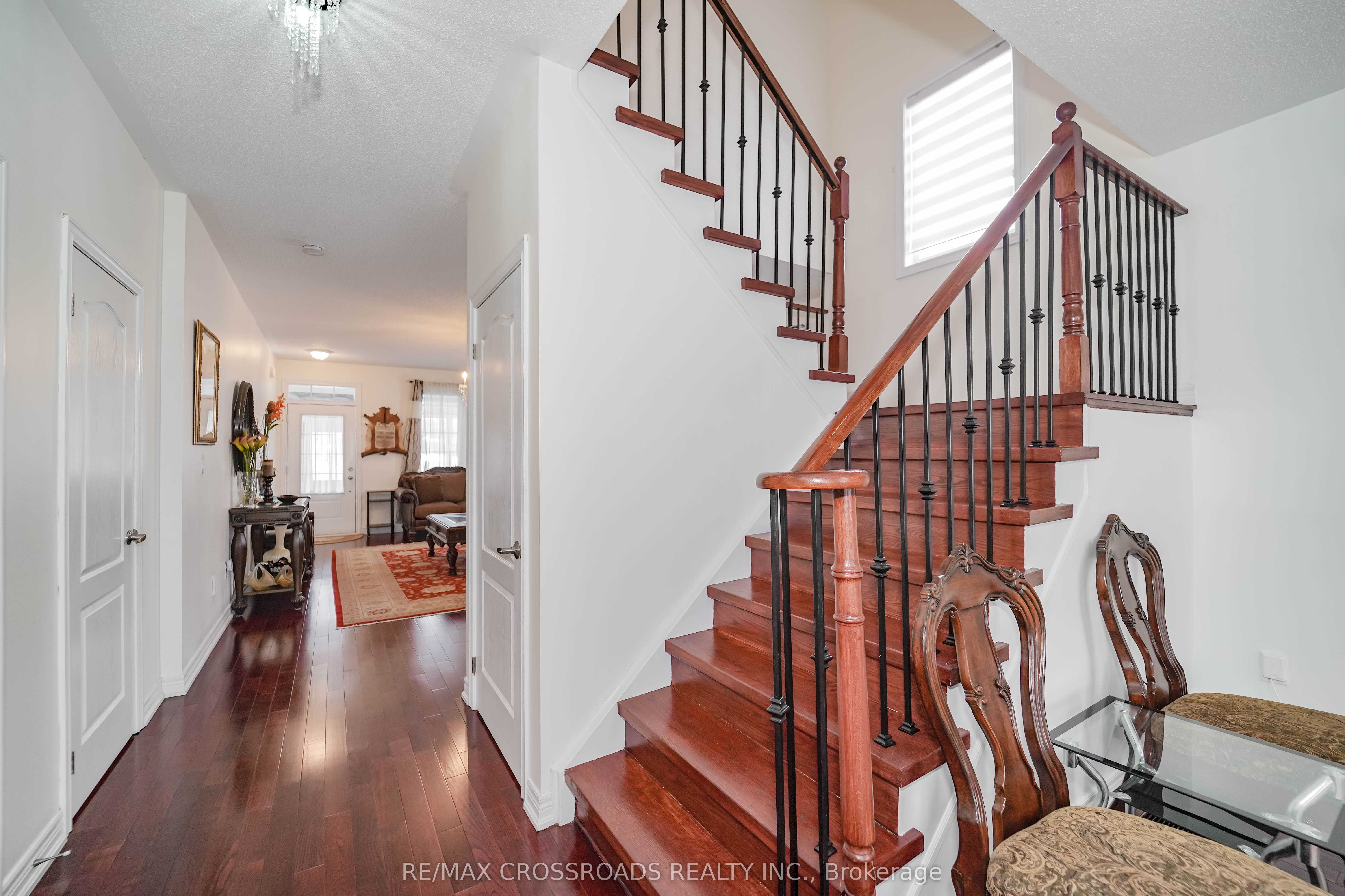 1383 Langley Circle Property Photo 11