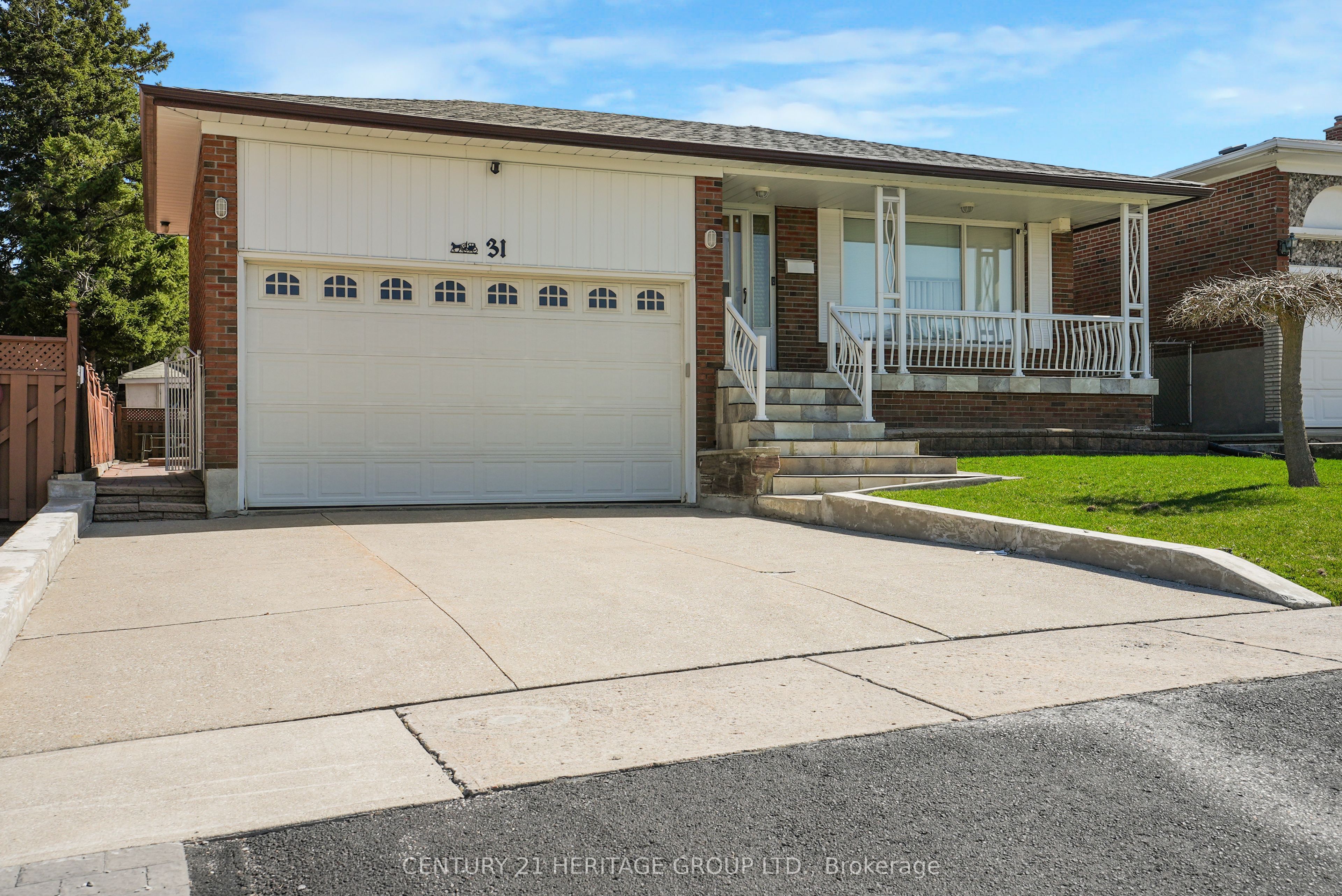 31 Scarden Avenue Property Photo 1