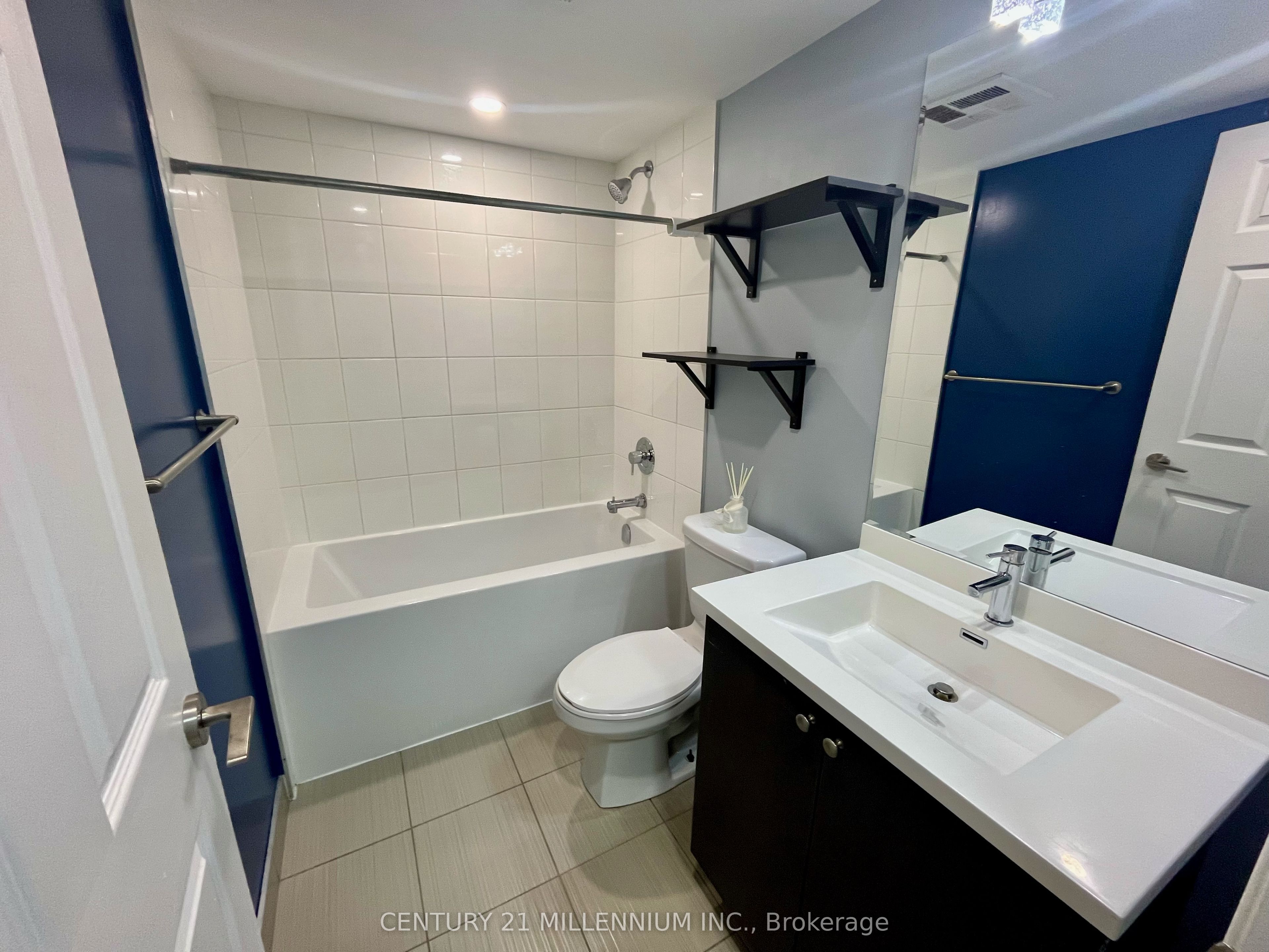 80 Orchid Place Drive 106 Property Photo 13