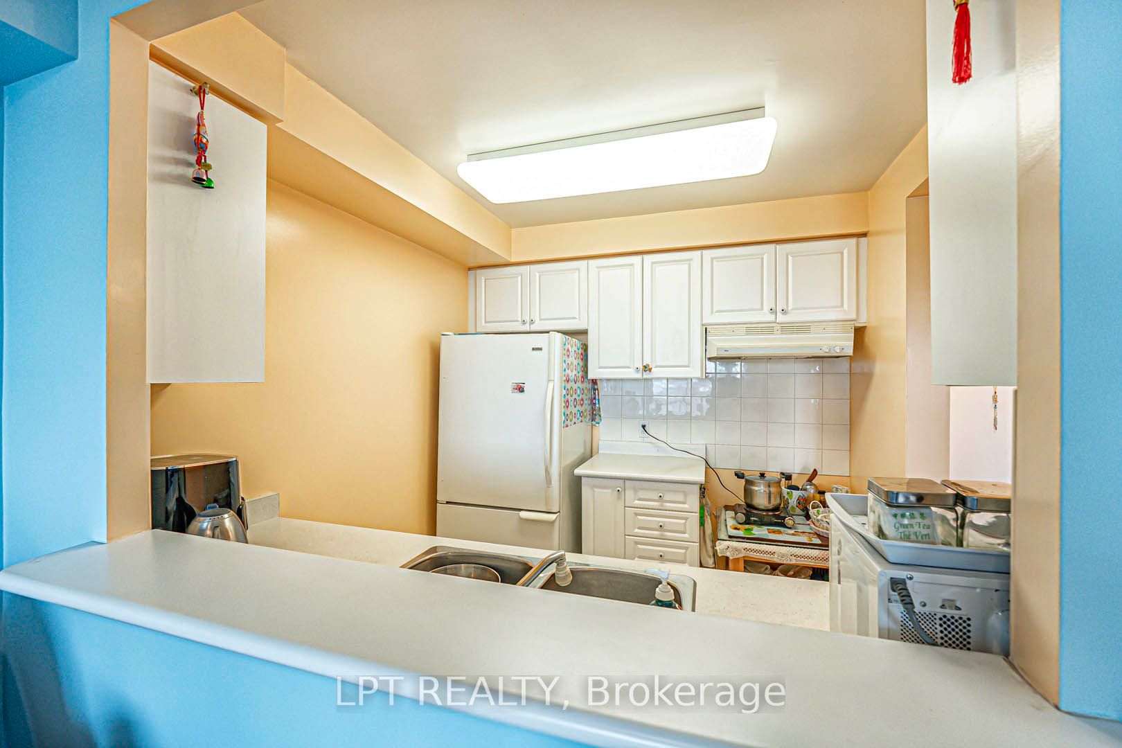 5001 Finch Avenue E 1003 Property Photo 16