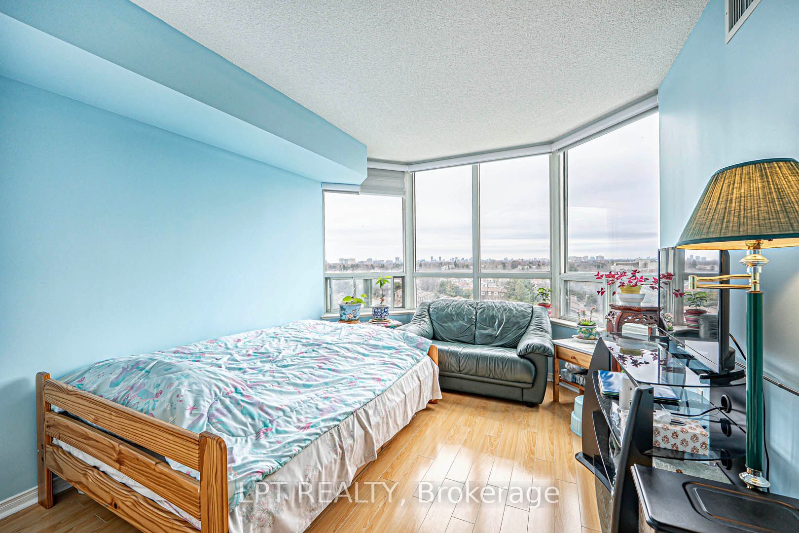 5001 Finch Avenue E 1003 Property Photo 18