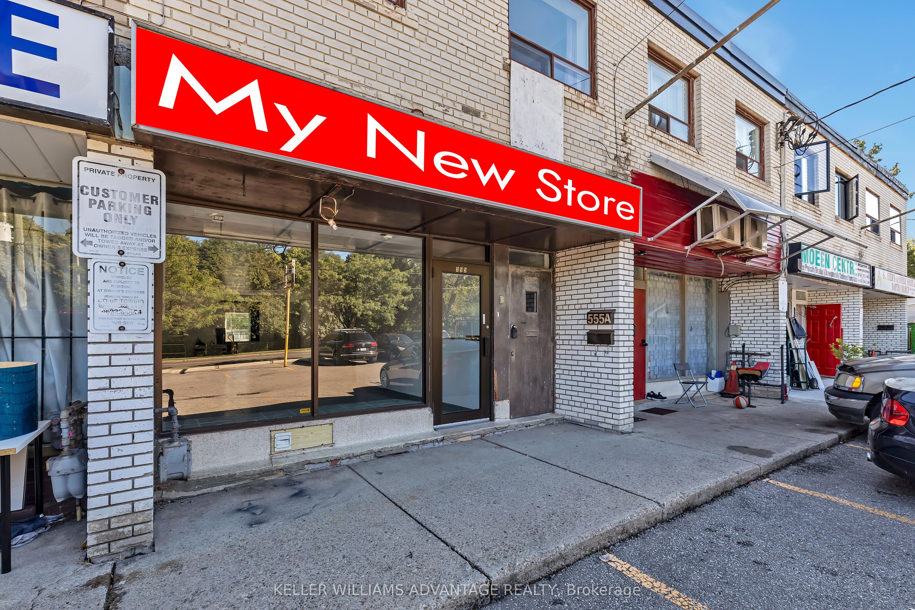 #Mn&Lwr - 555 Kennedy Road Property Photo 1