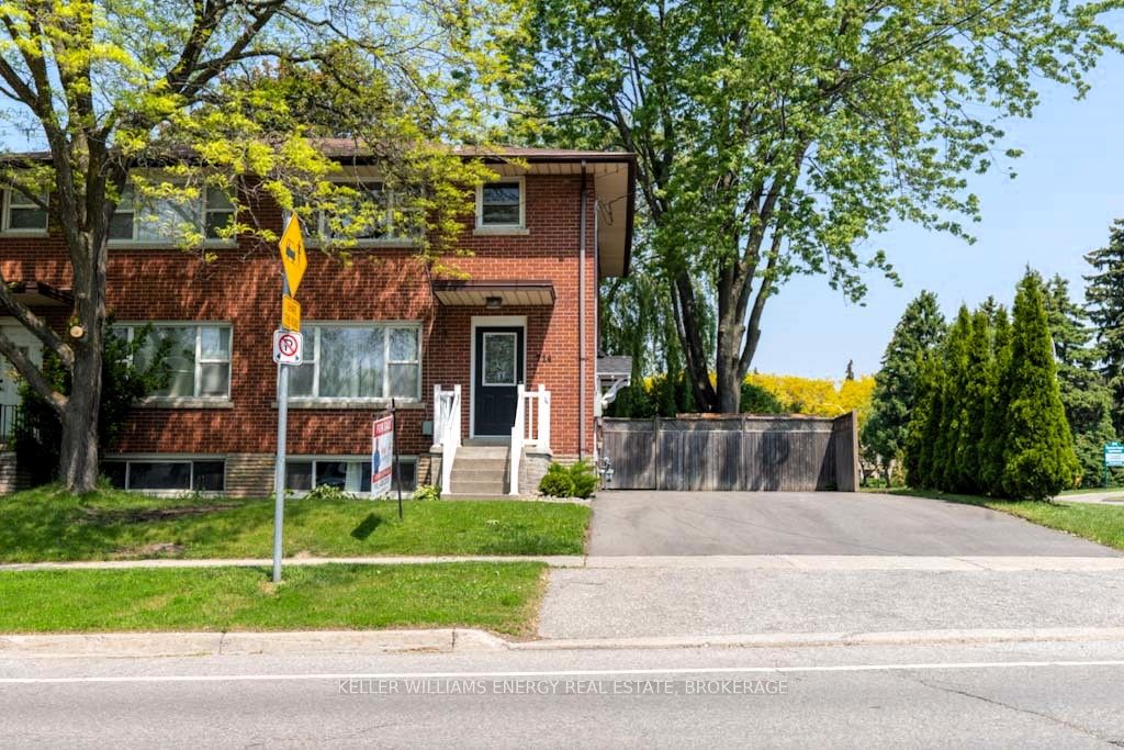 714 Dunlop Street Property Photo 1