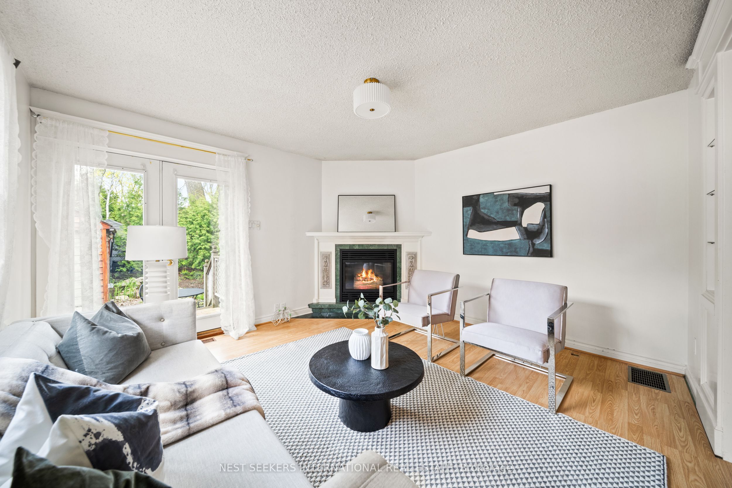 35 Cambrai Avenue Property Photo 1