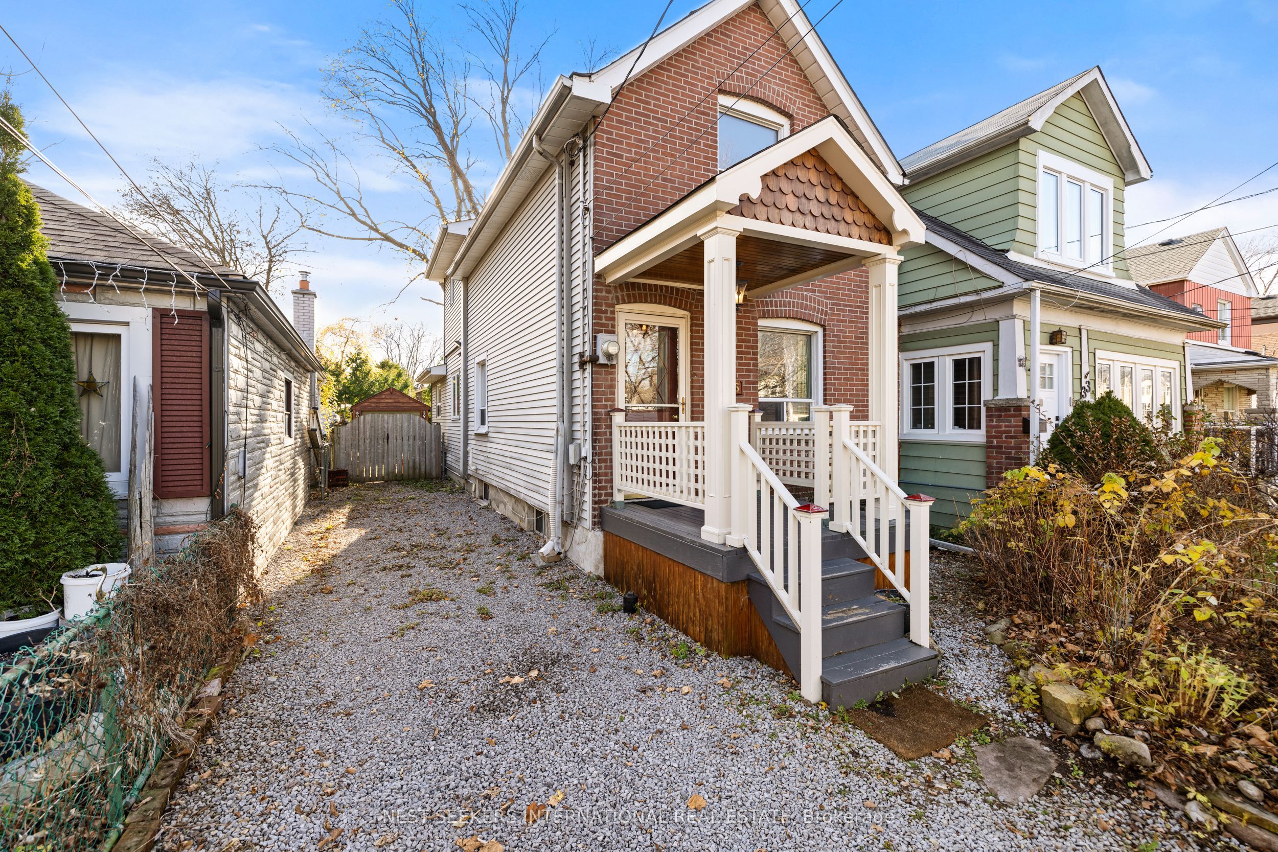 35 Cambrai Avenue Property Photo 3