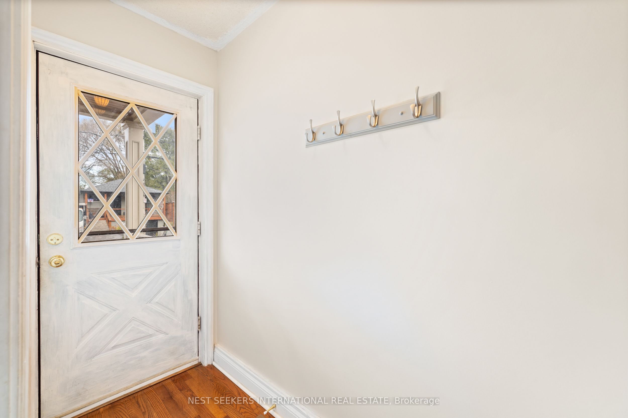35 Cambrai Avenue Property Photo 5
