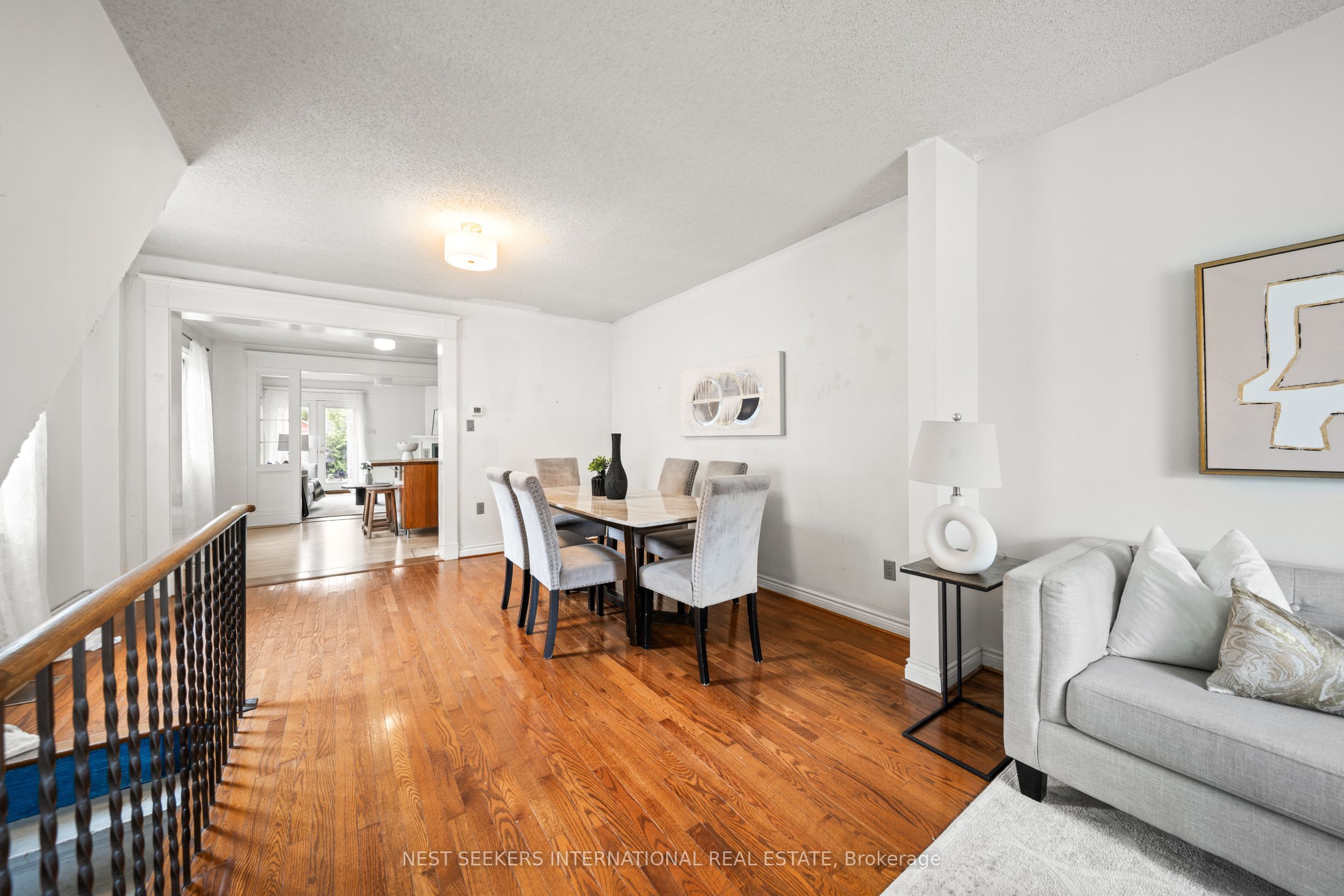 35 Cambrai Avenue Property Photo 9