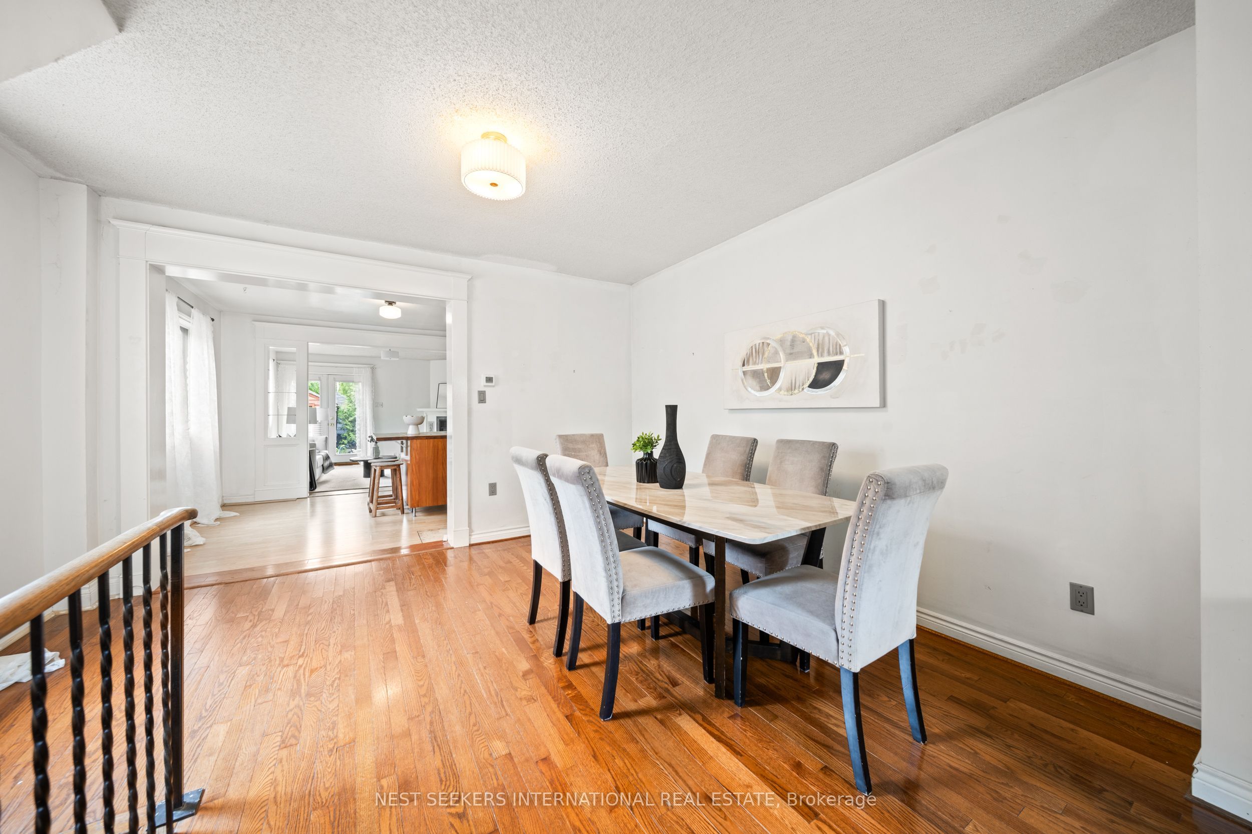 35 Cambrai Avenue Property Photo 10