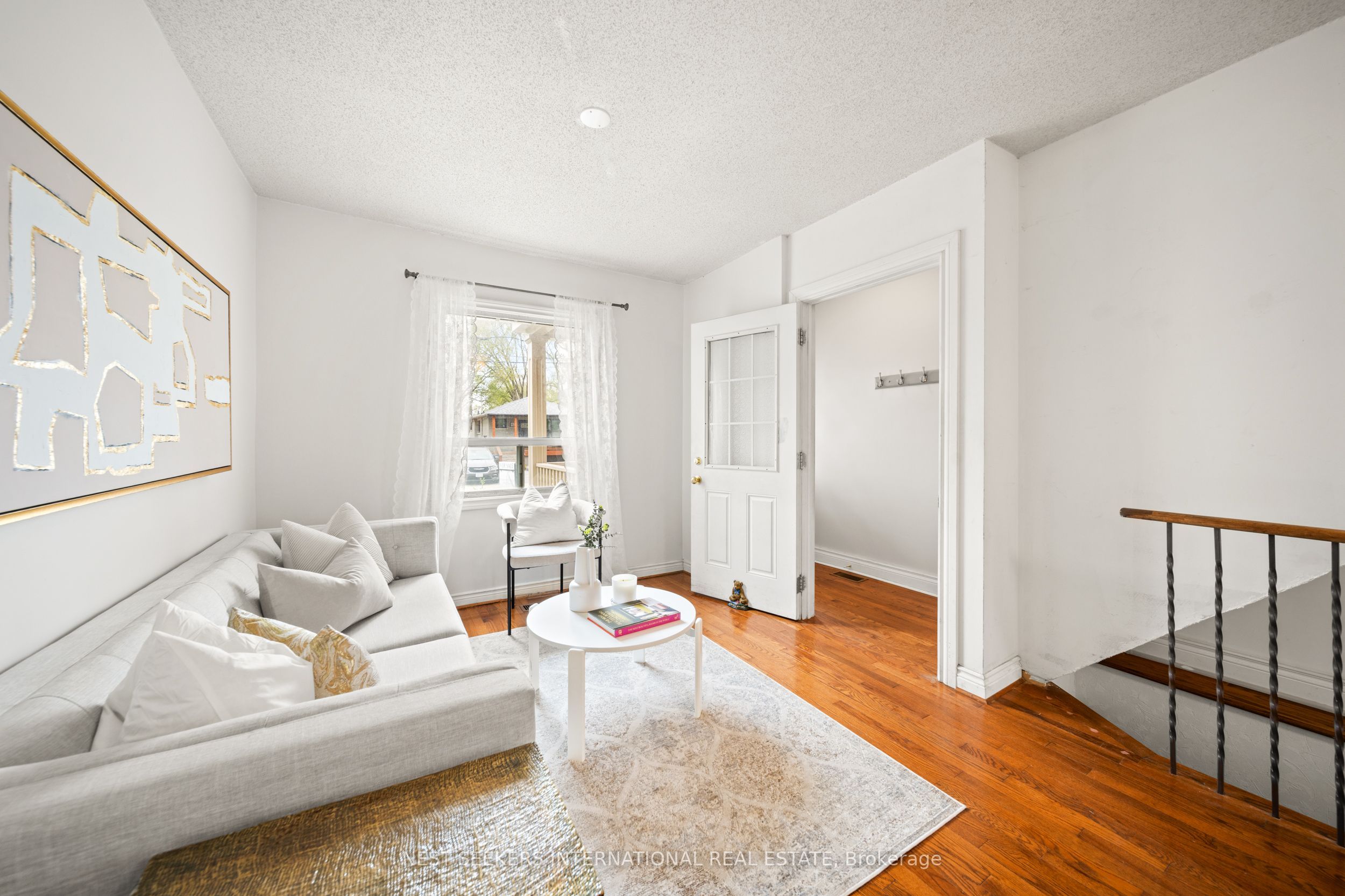 35 Cambrai Avenue Property Photo 12