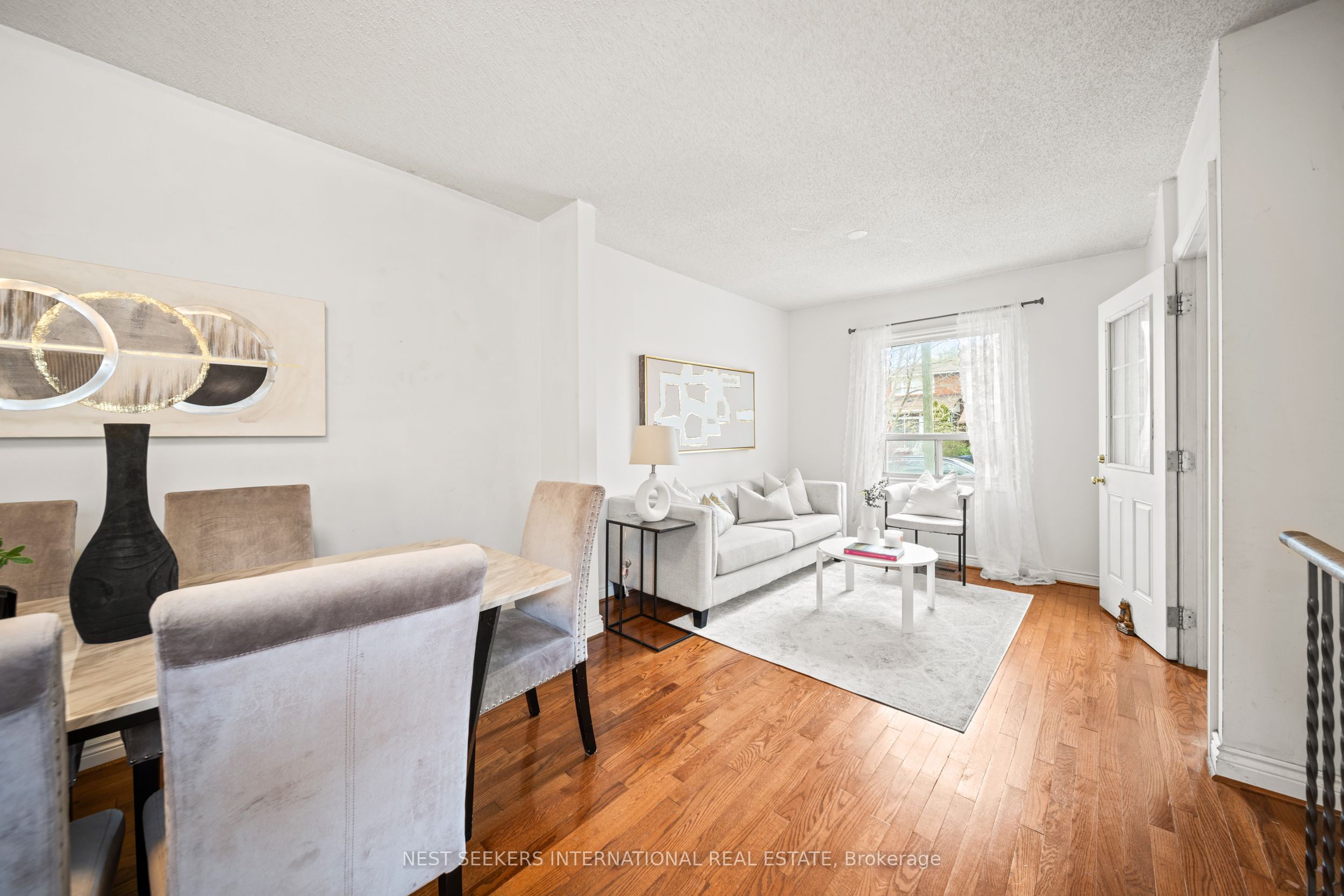 35 Cambrai Avenue Property Photo 13