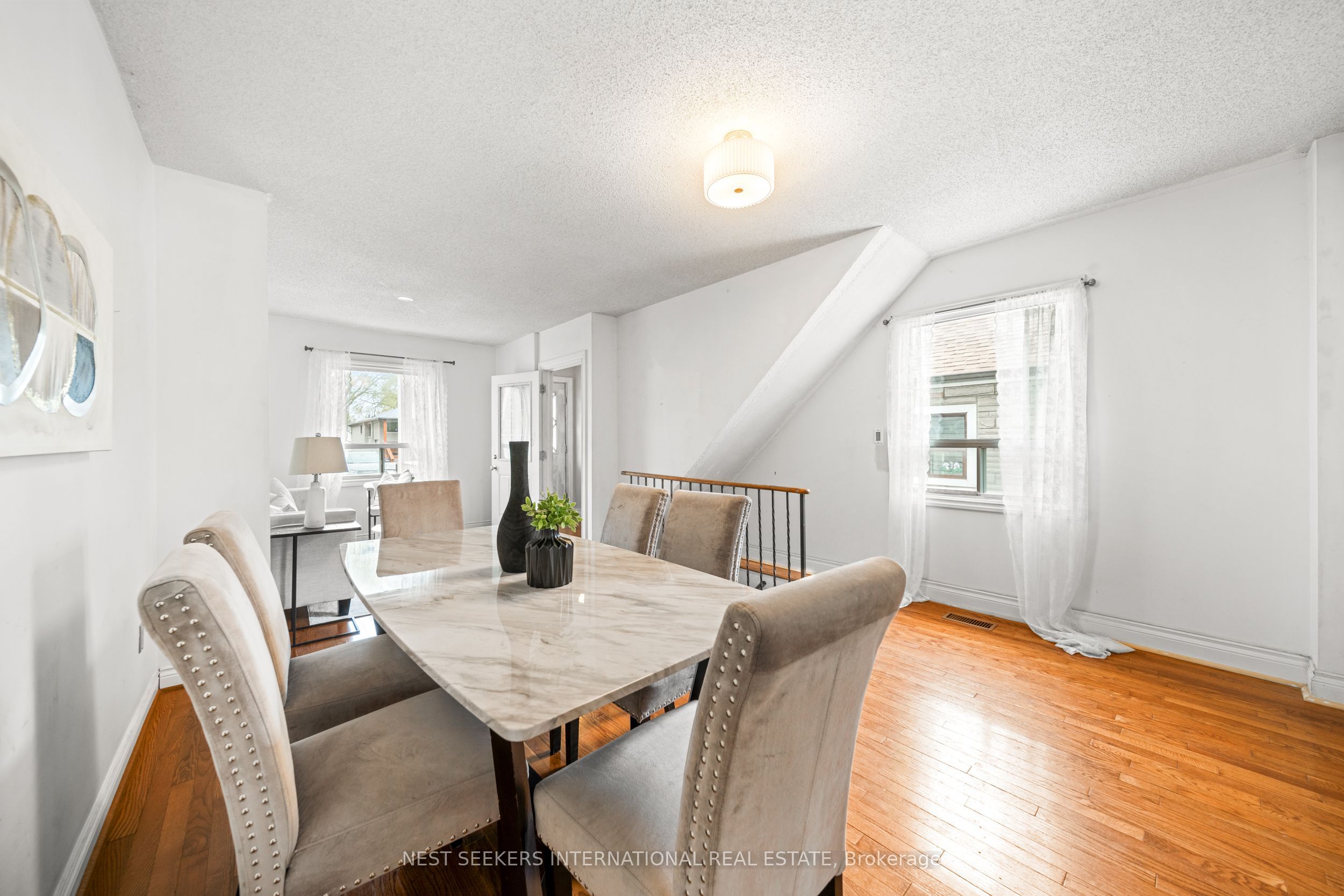35 Cambrai Avenue Property Photo 16