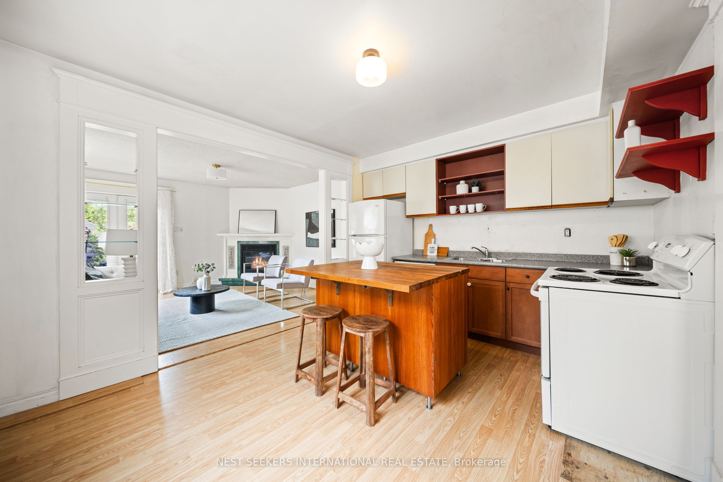 35 Cambrai Avenue Property Photo 19