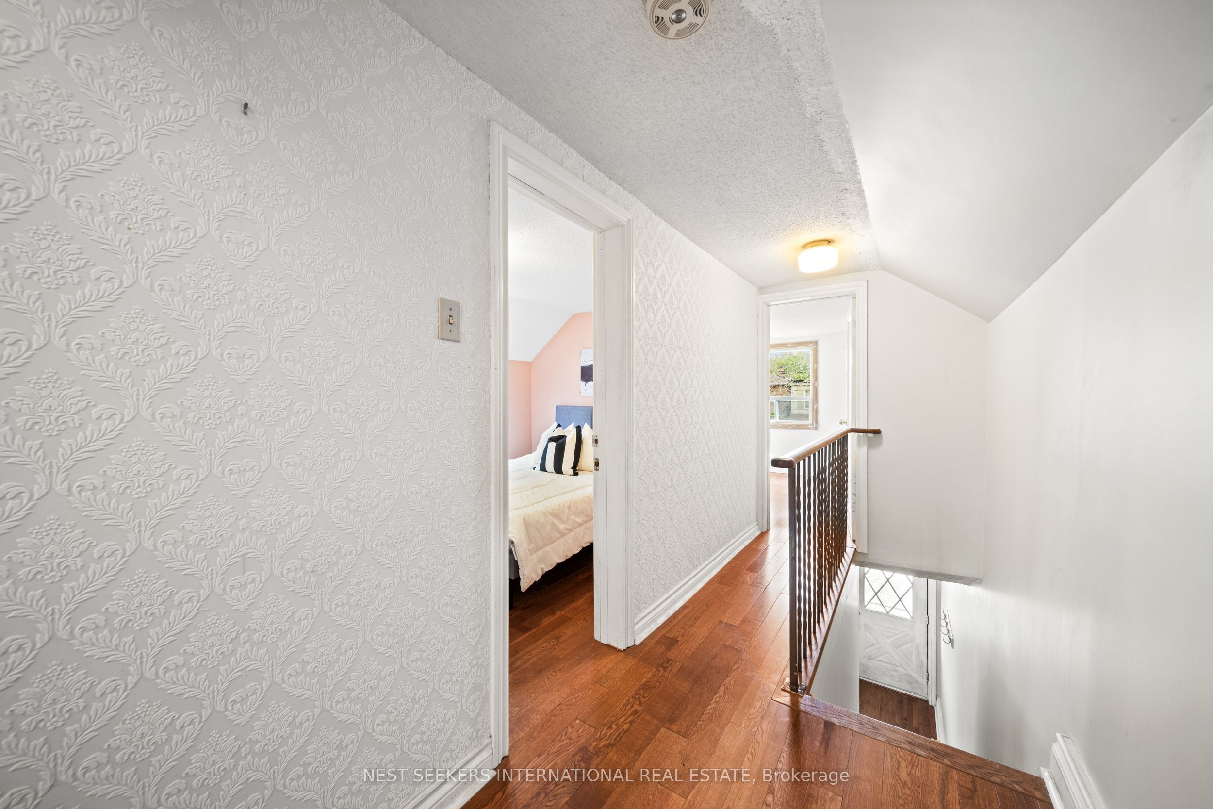 35 Cambrai Avenue Property Photo 29