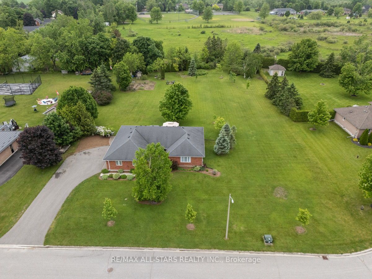 9 Isabella Court Property Photo 1