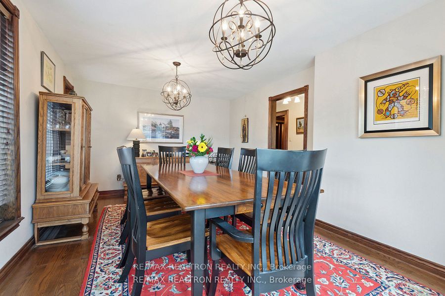 6 Redland Crescent E Property Photo 18