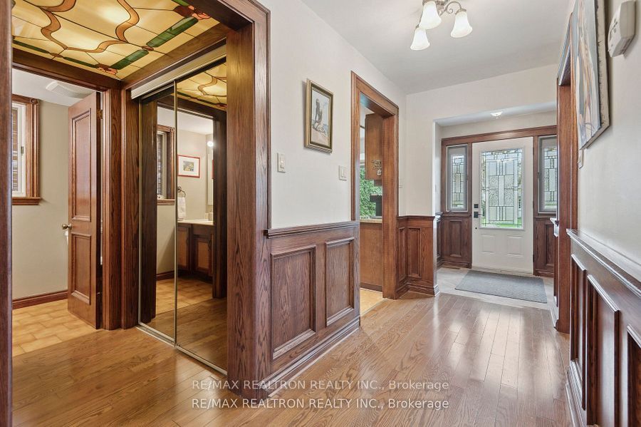 6 Redland Crescent E Property Photo 19