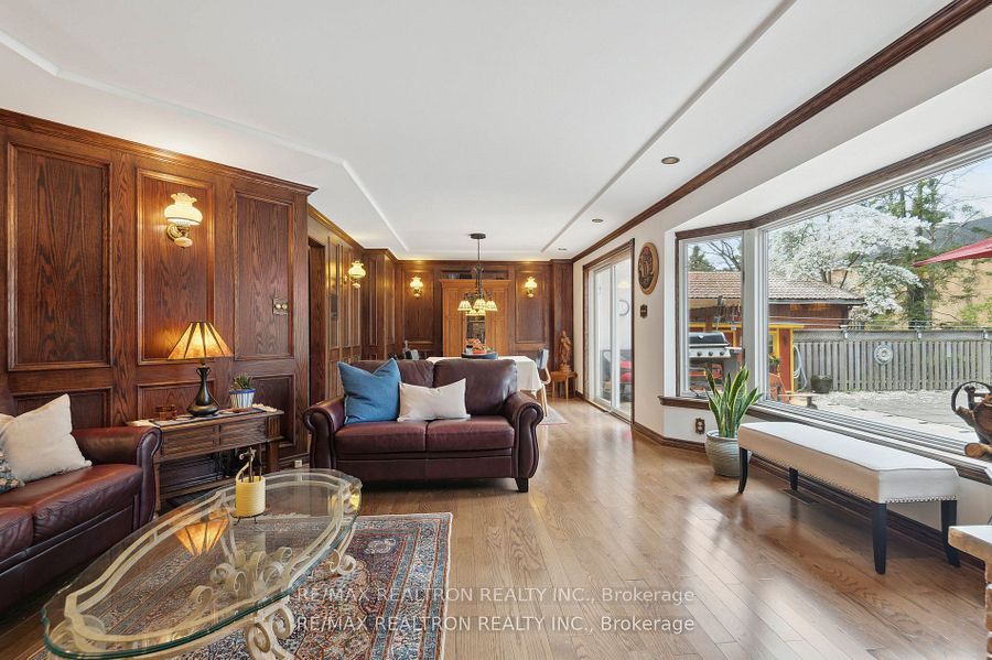 6 Redland Crescent E Property Photo 24