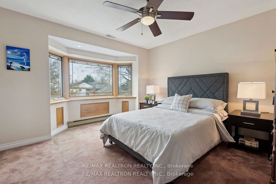 6 Redland Crescent E Property Photo 42