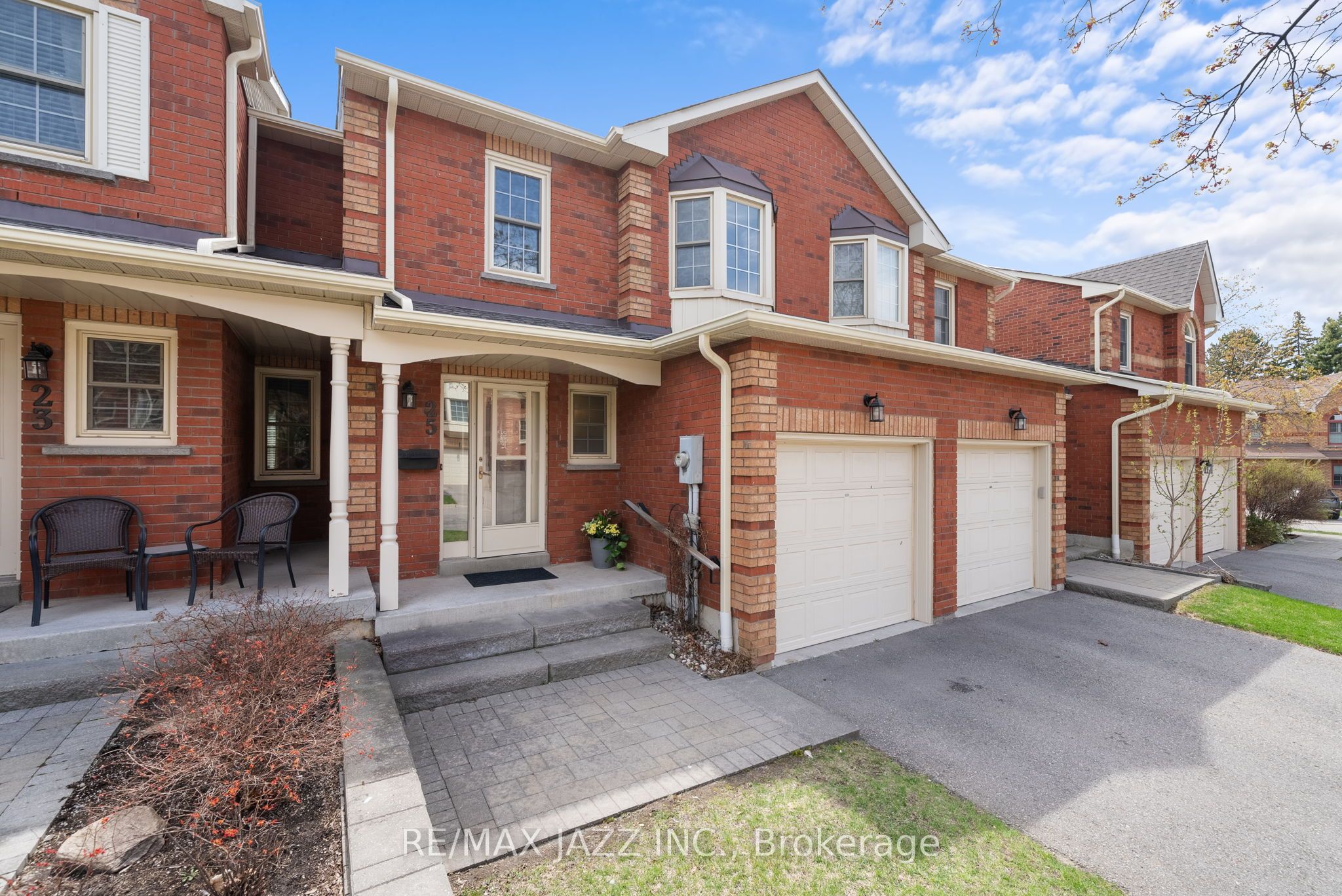 #25 - 1610 Crawforth Street Property Photo 2