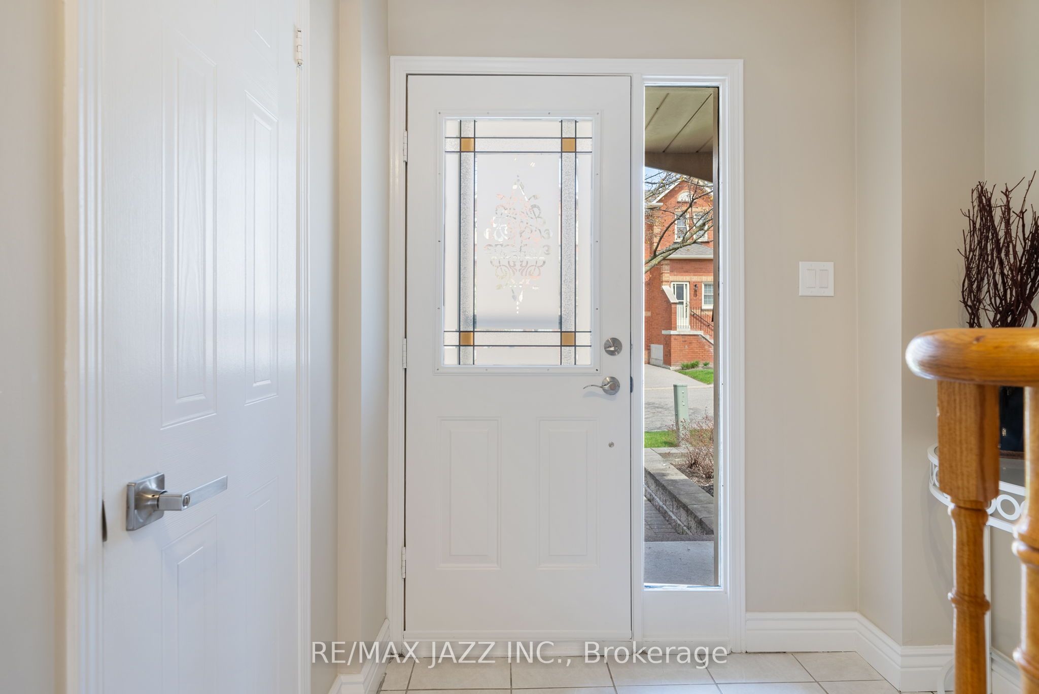 #25 - 1610 Crawforth Street Property Photo 4