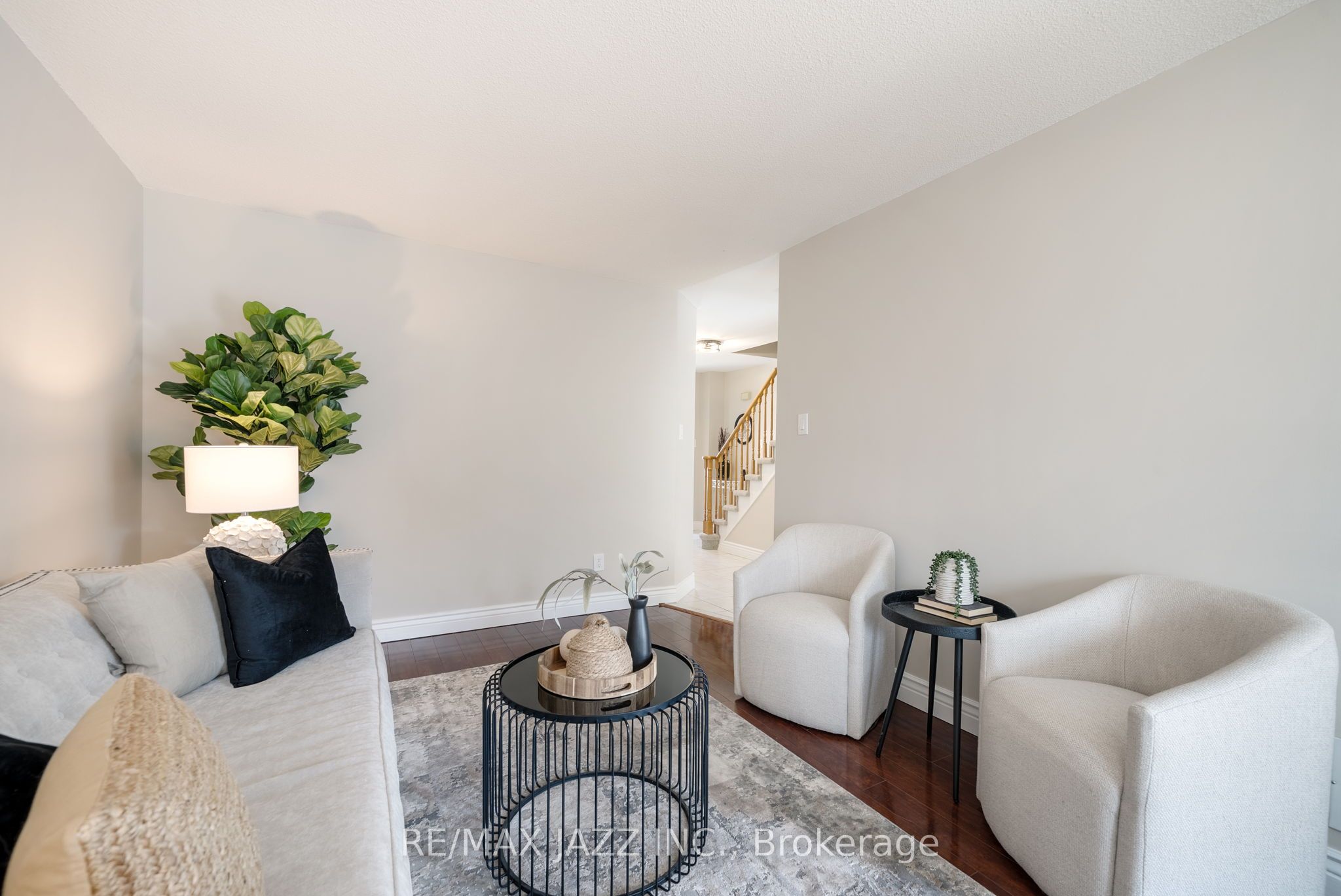 #25 - 1610 Crawforth Street Property Photo 6