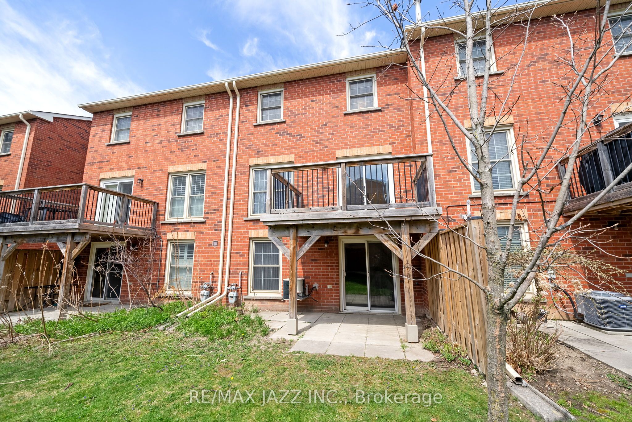 #25 - 1610 Crawforth Street Property Photo 32
