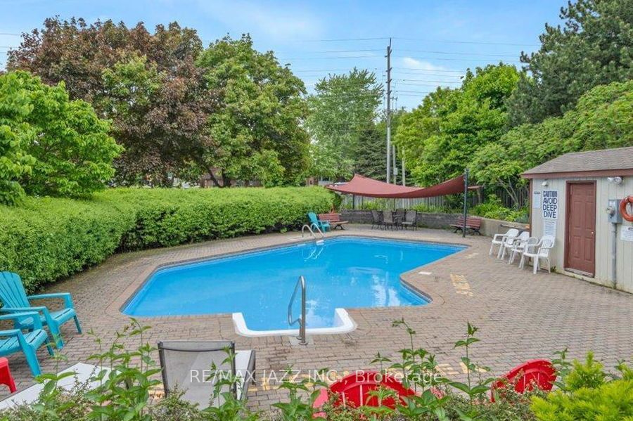 #25 - 1610 Crawforth Street Property Photo 34