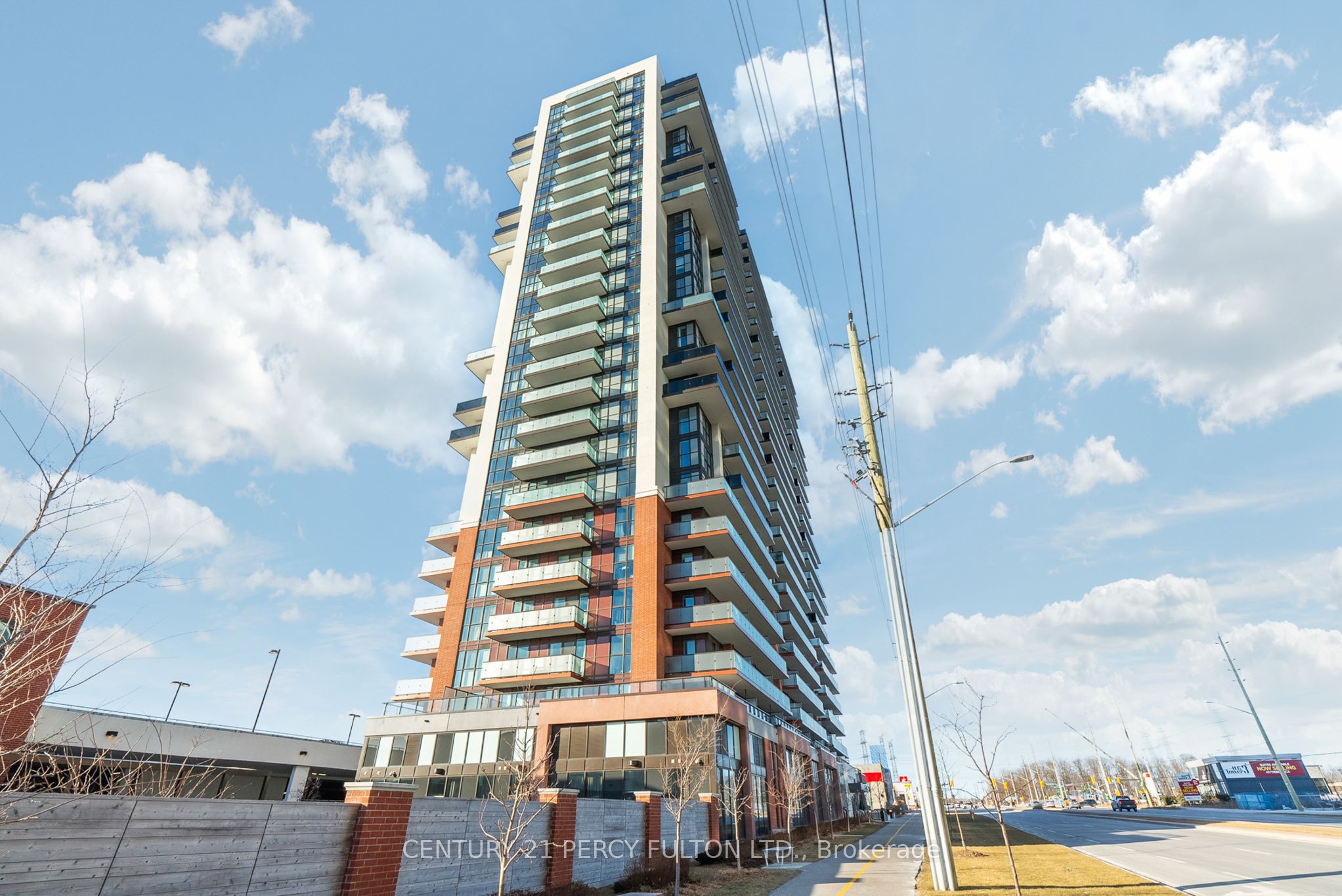 2550 Simcoe St N Property Photo 1