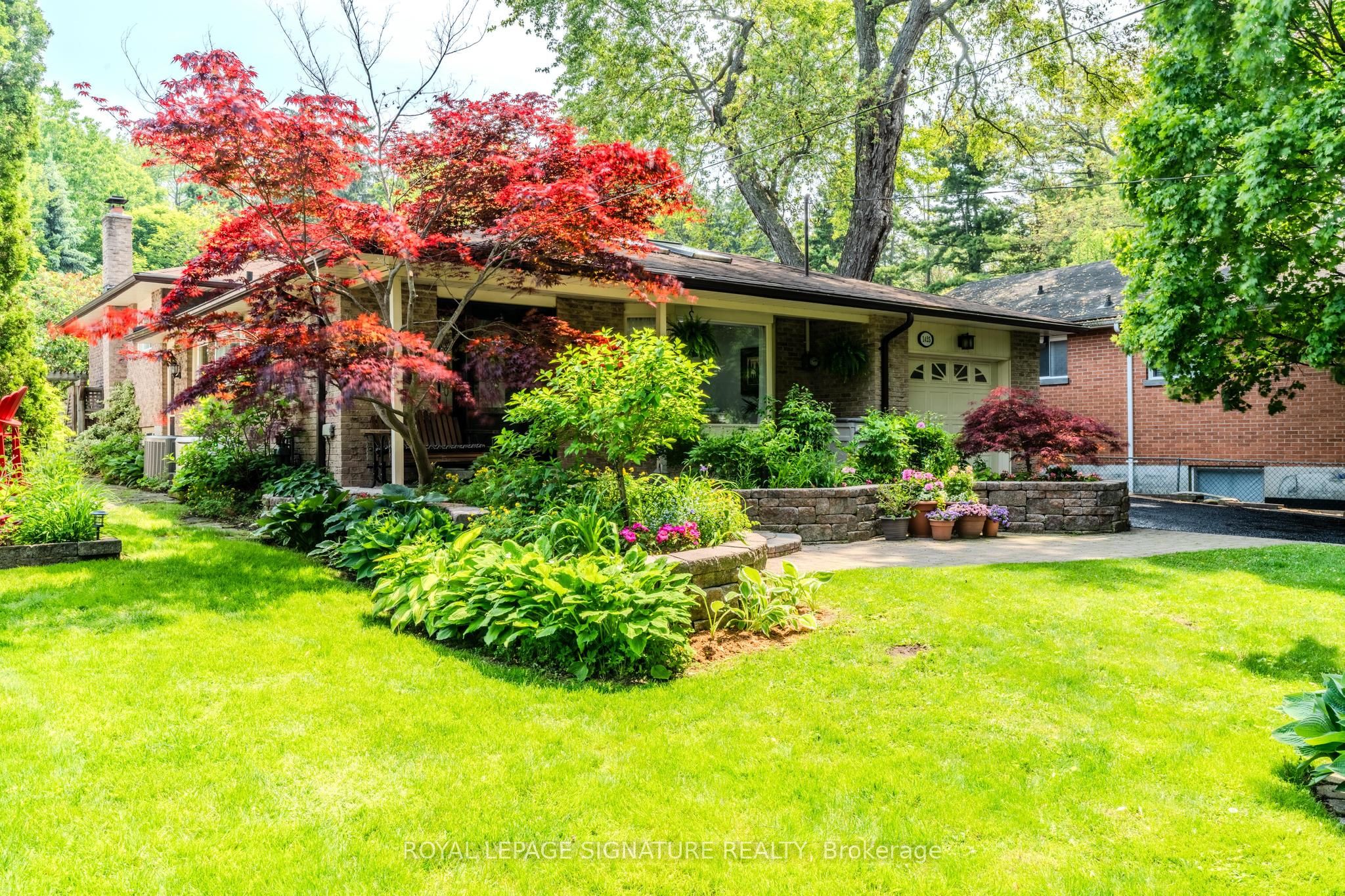 1425 Old Forest Rd Property Photo 2
