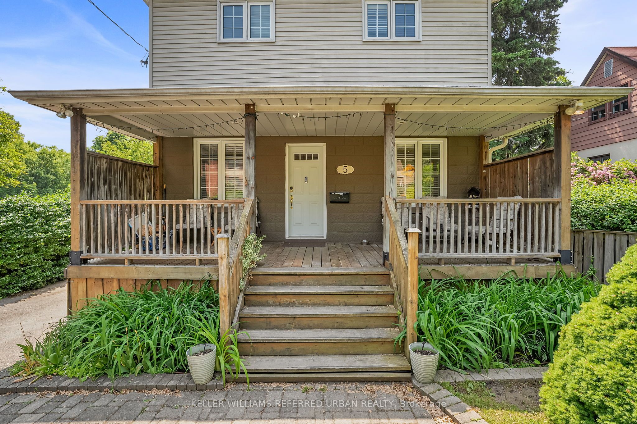 5 Donora Drive Property Photo 4