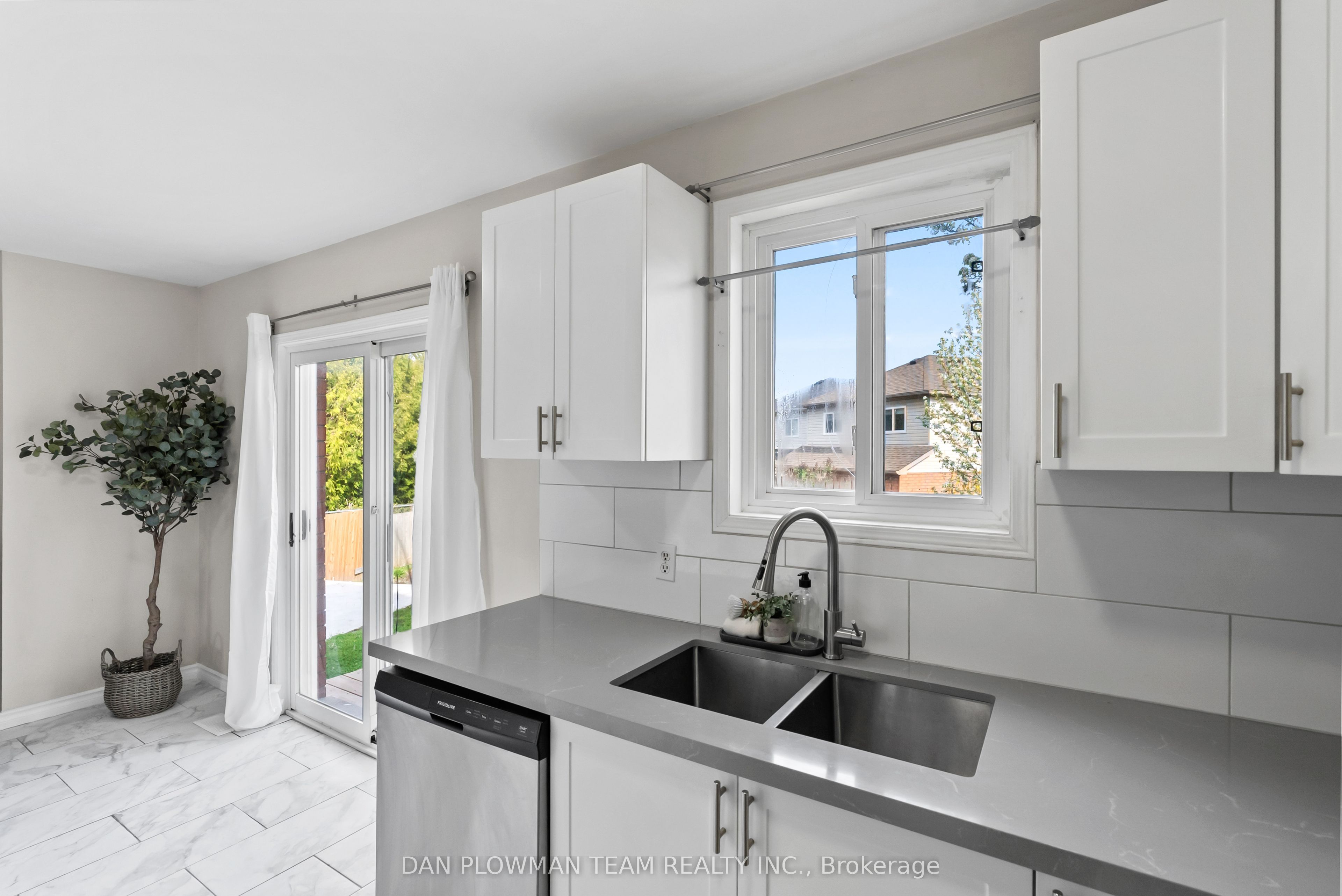 29 Barron Court Property Photo 14