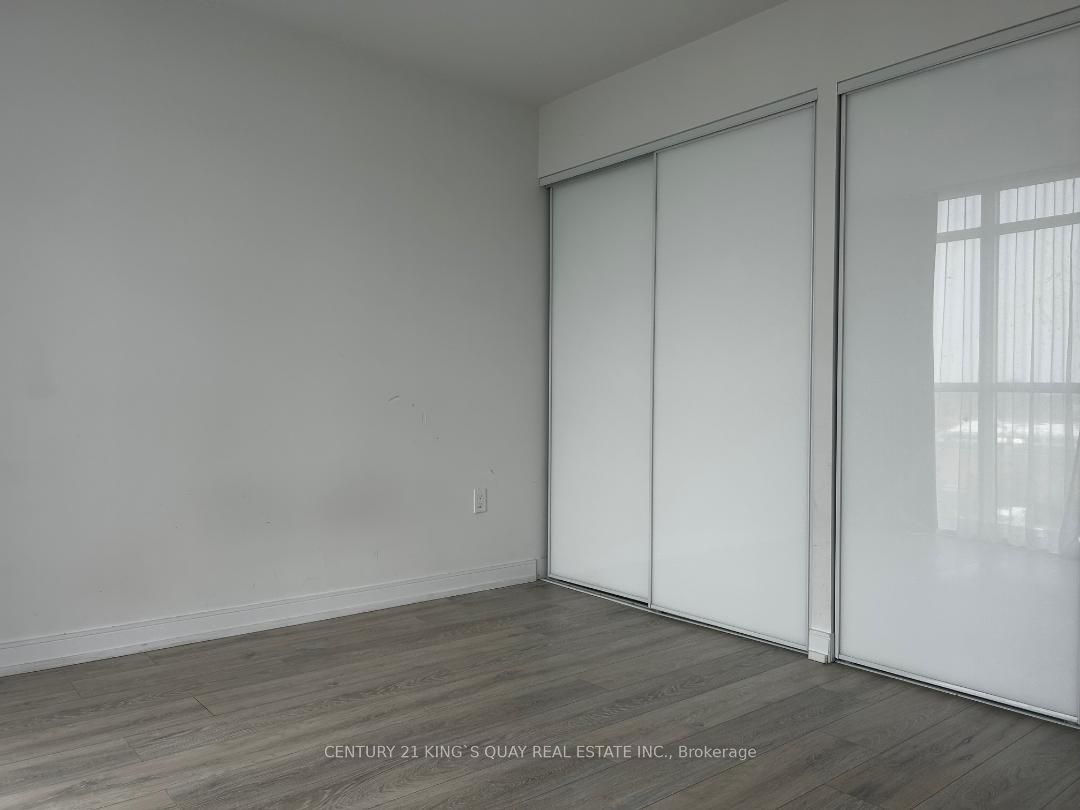 #311 - 225 Village Green Square Property Photo 4
