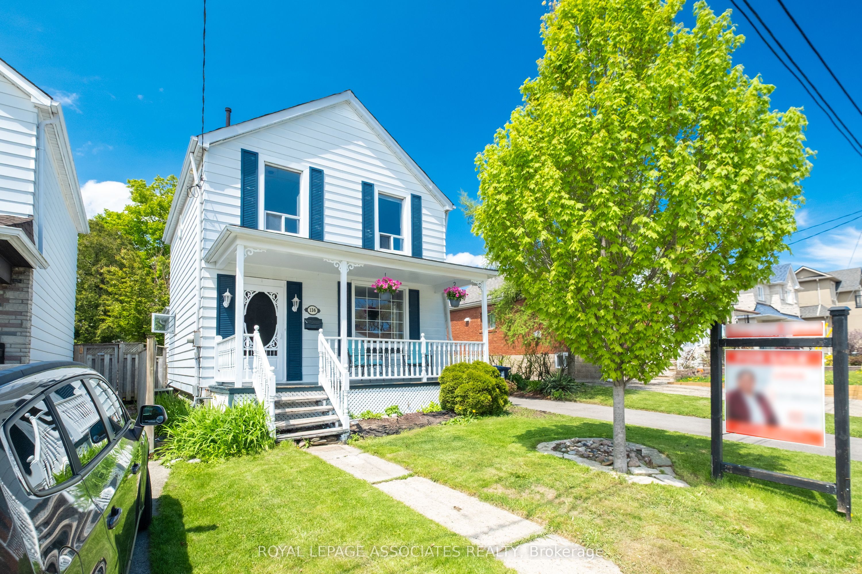 136 Aylesworth Avenue Property Photo 2