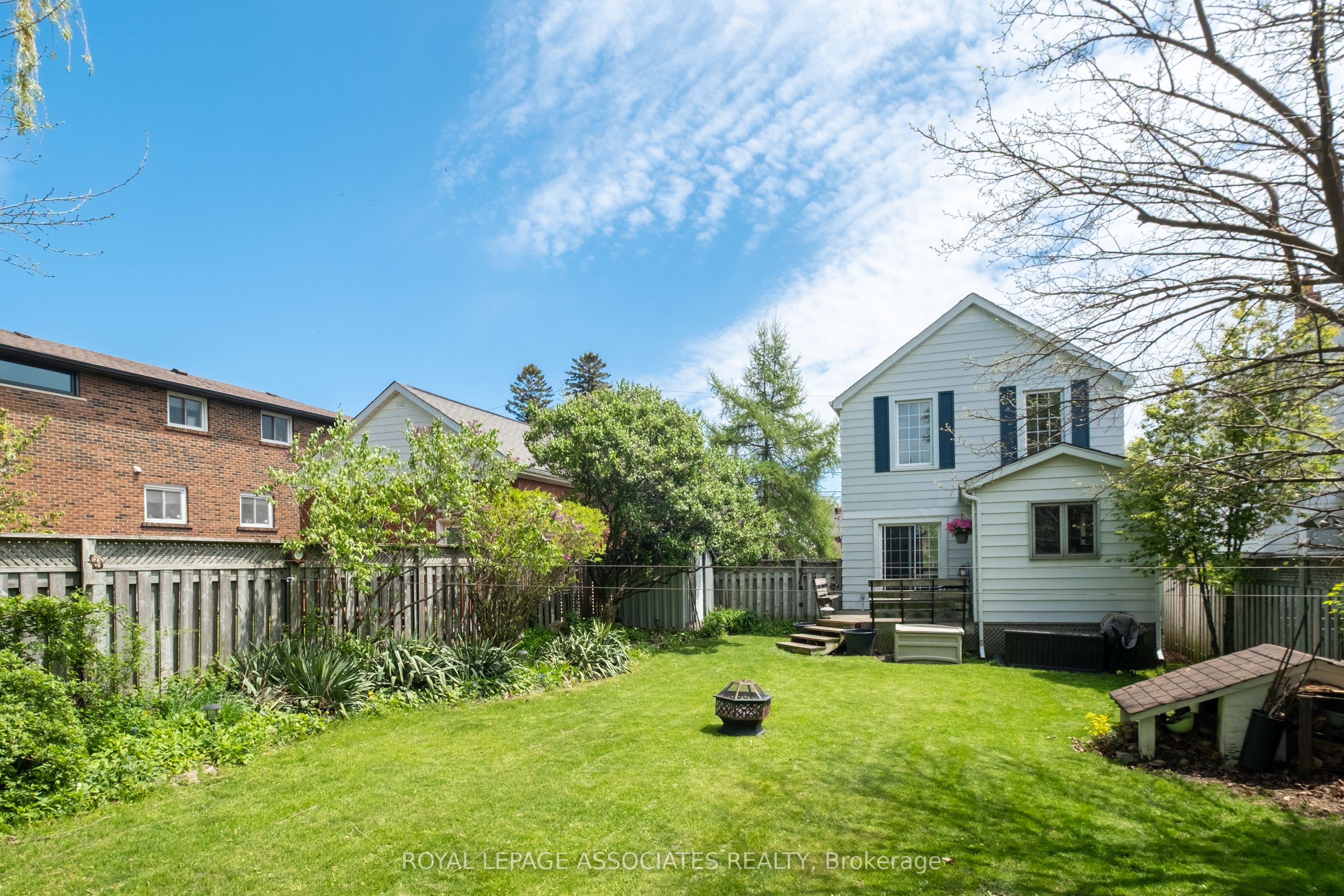 136 Aylesworth Avenue Property Photo 8