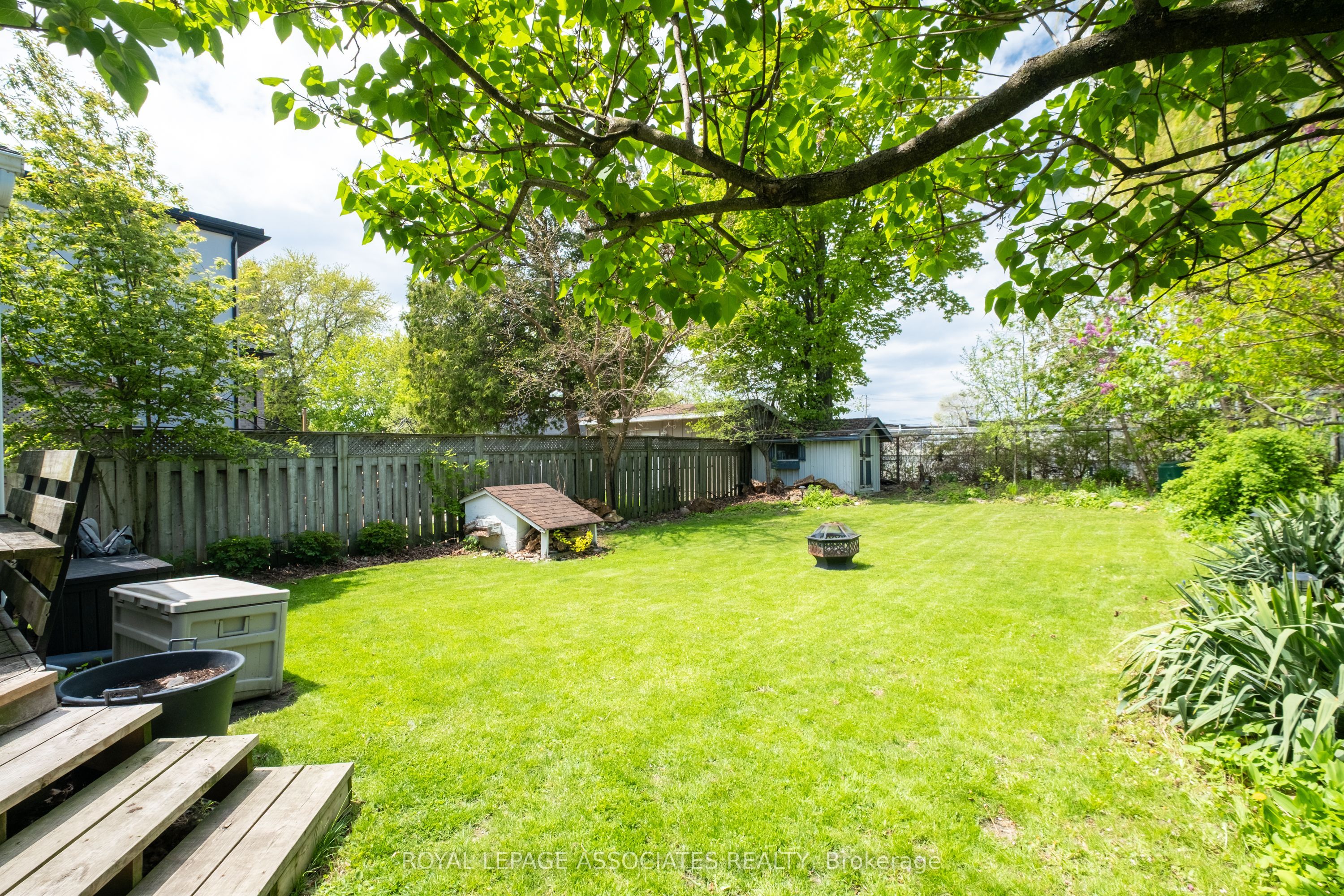 136 Aylesworth Avenue Property Photo 10