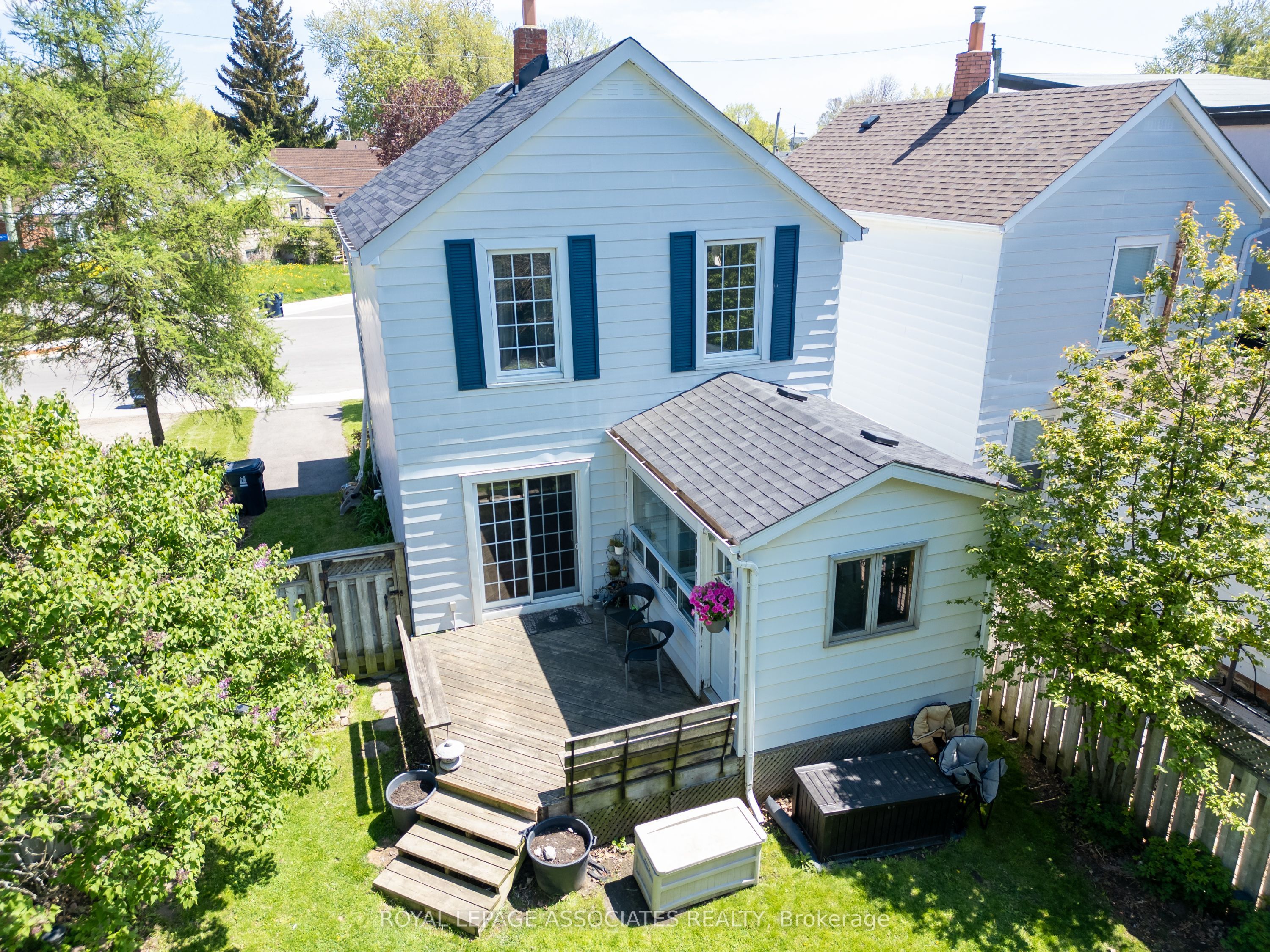 136 Aylesworth Avenue Property Photo 15
