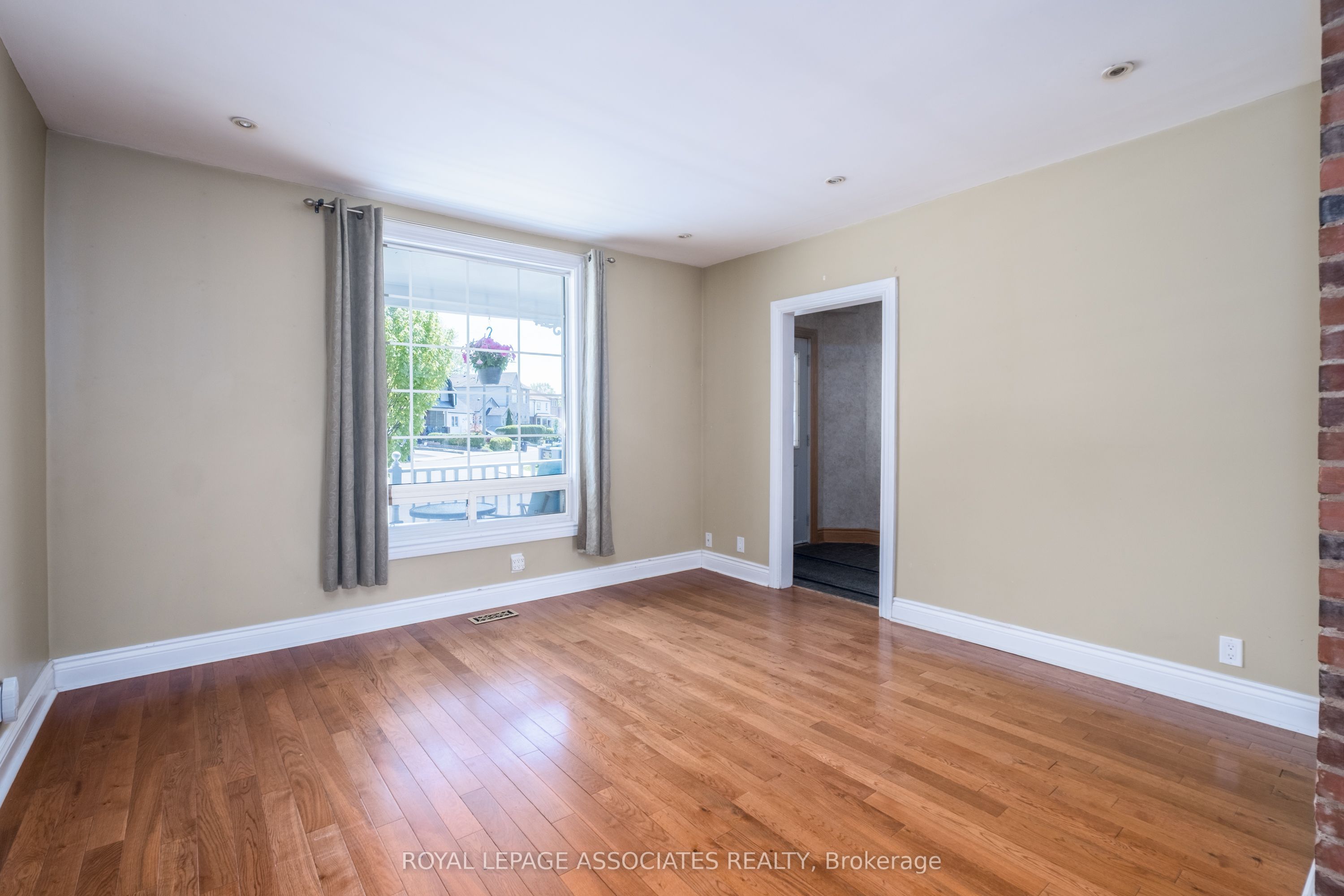 136 Aylesworth Avenue Property Photo 26