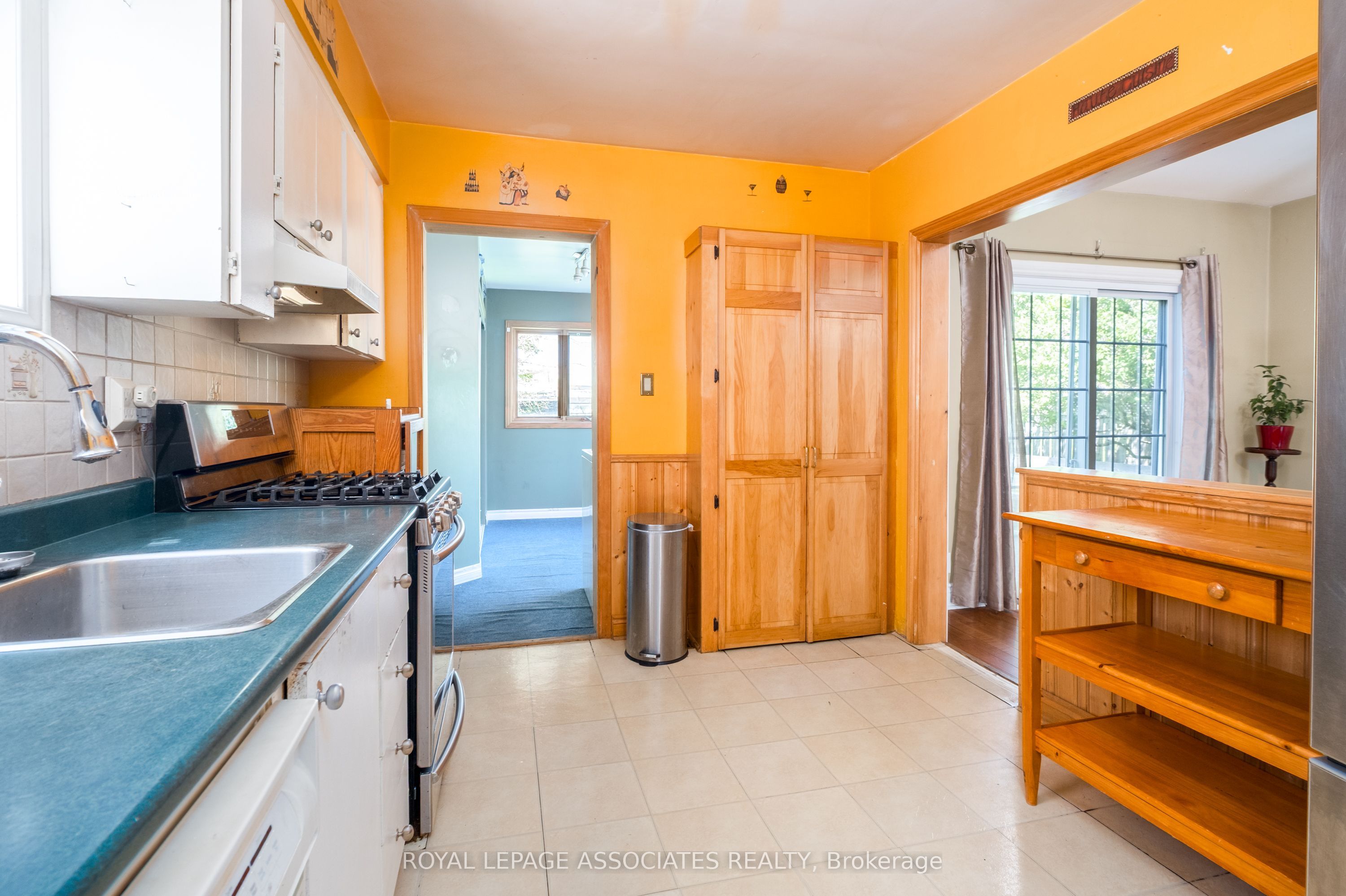 136 Aylesworth Avenue Property Photo 31