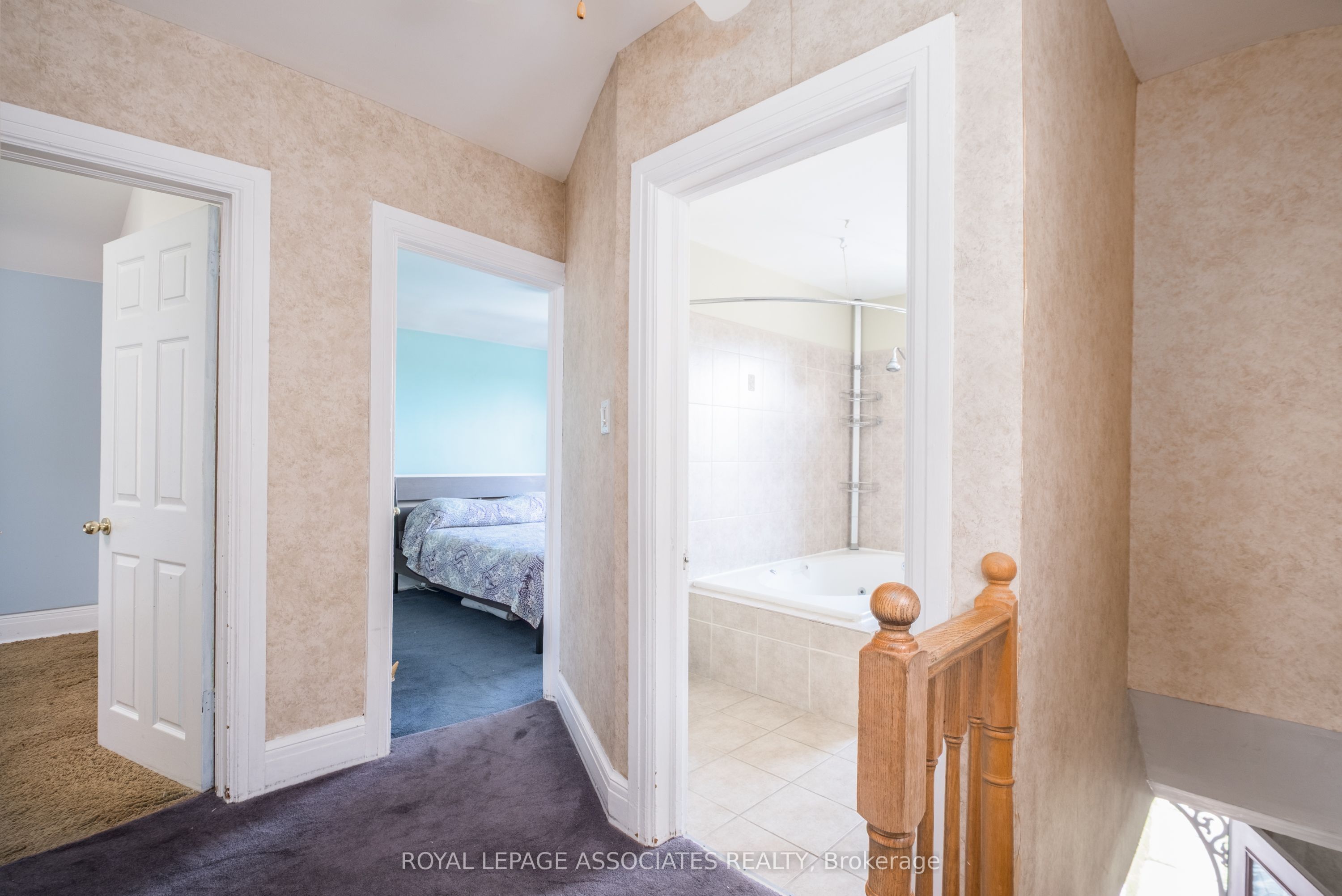 136 Aylesworth Avenue Property Photo 37