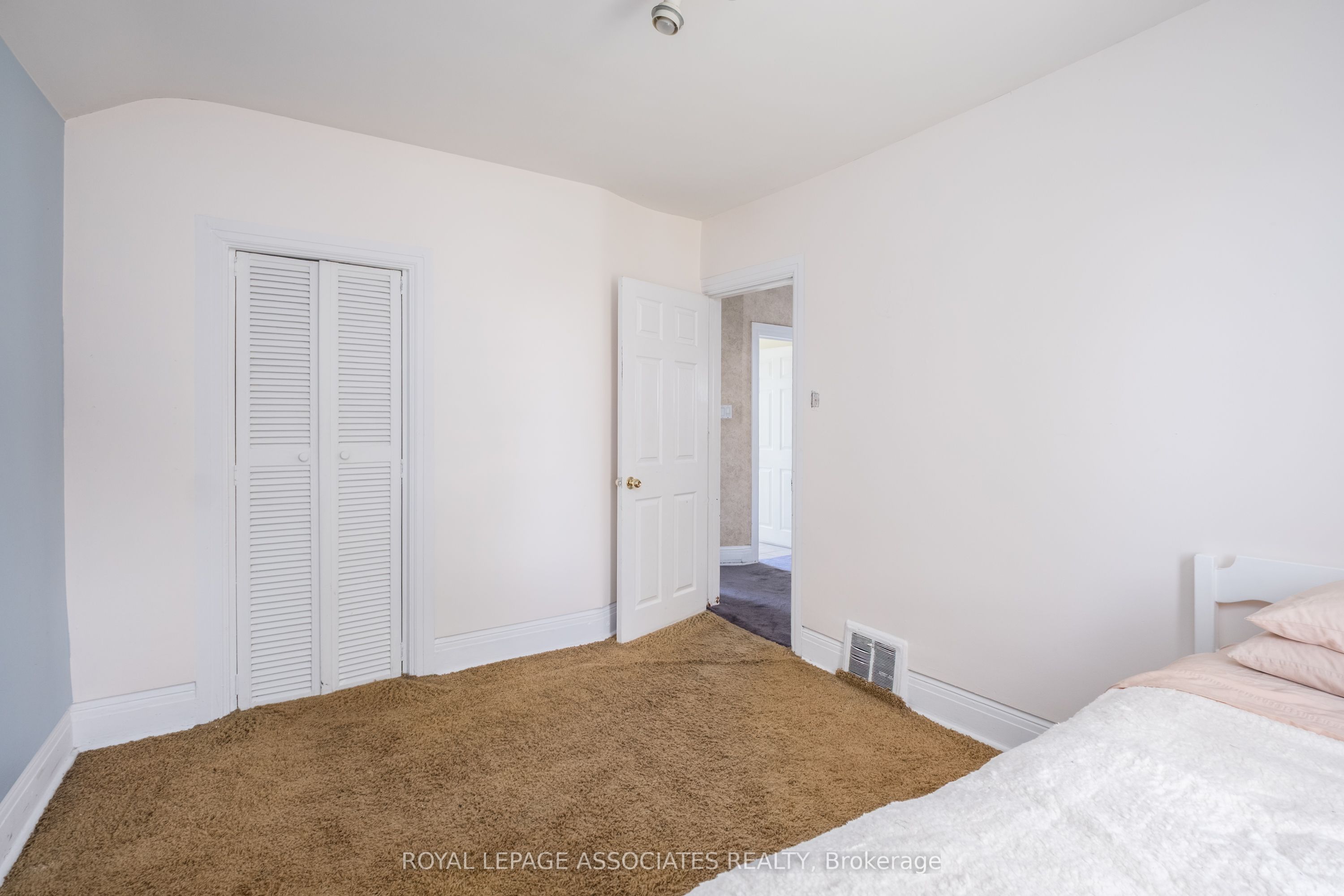 136 Aylesworth Avenue Property Photo 41