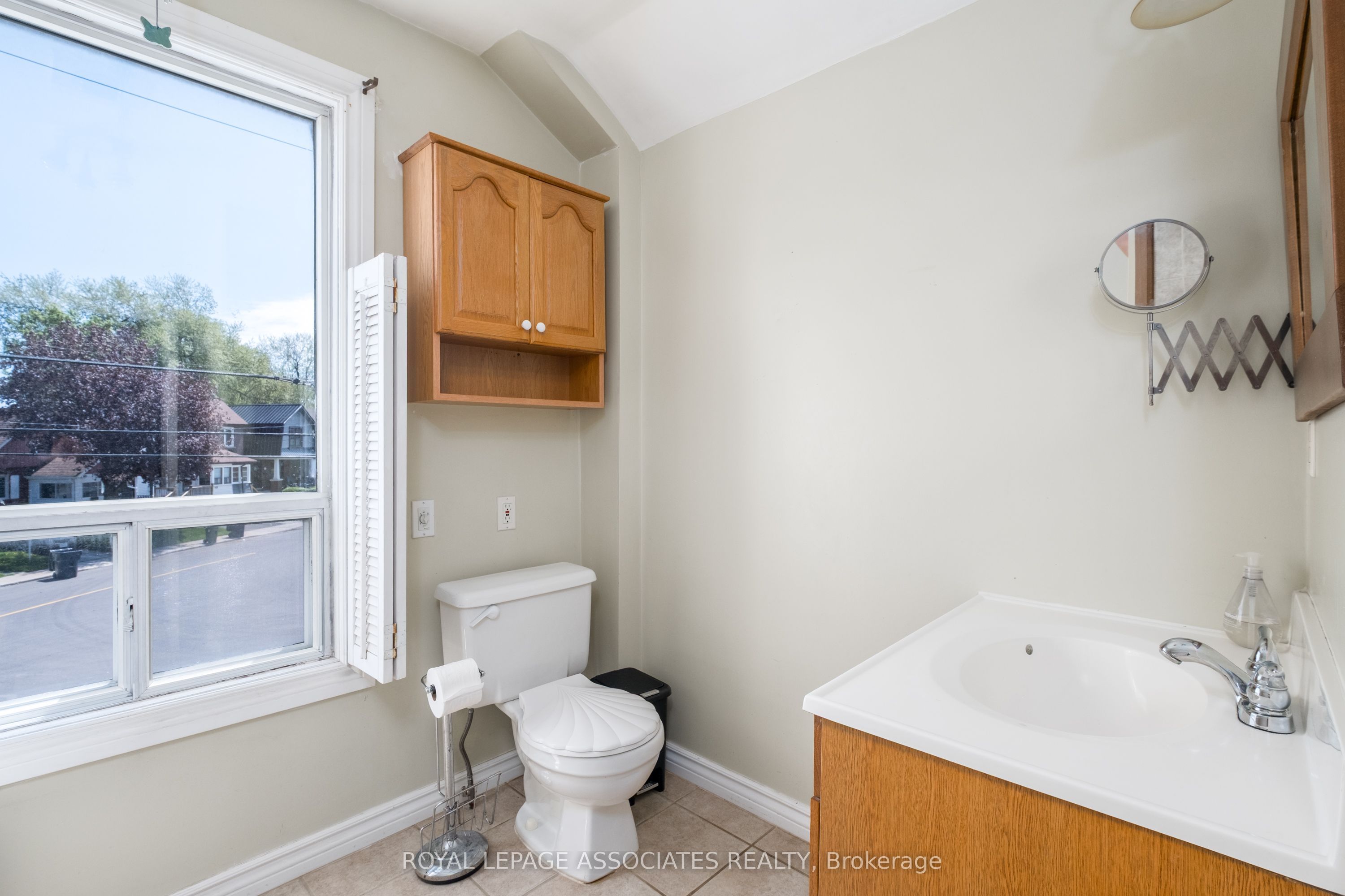 136 Aylesworth Avenue Property Photo 45