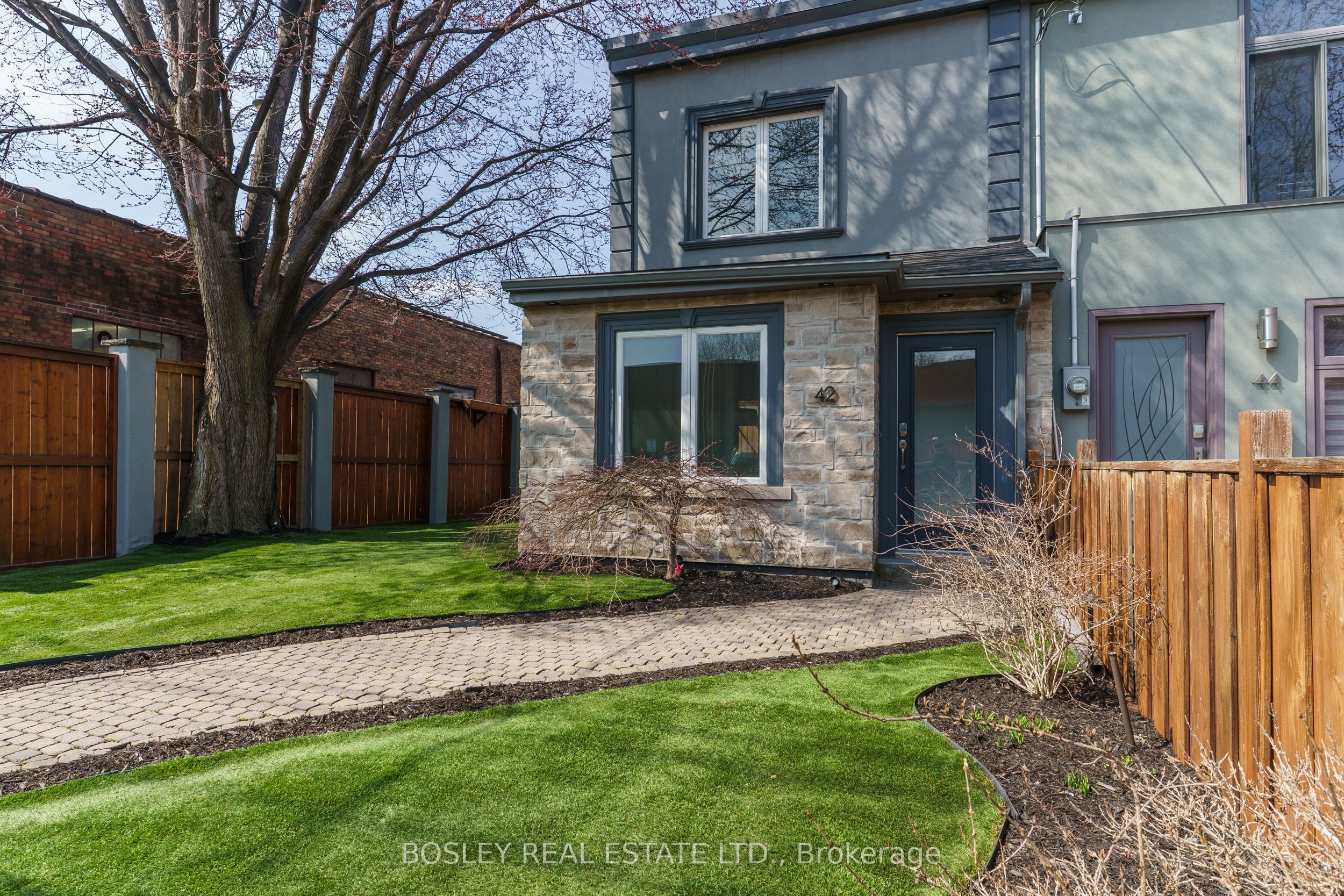 42 Logan Avenue Property Photo 44