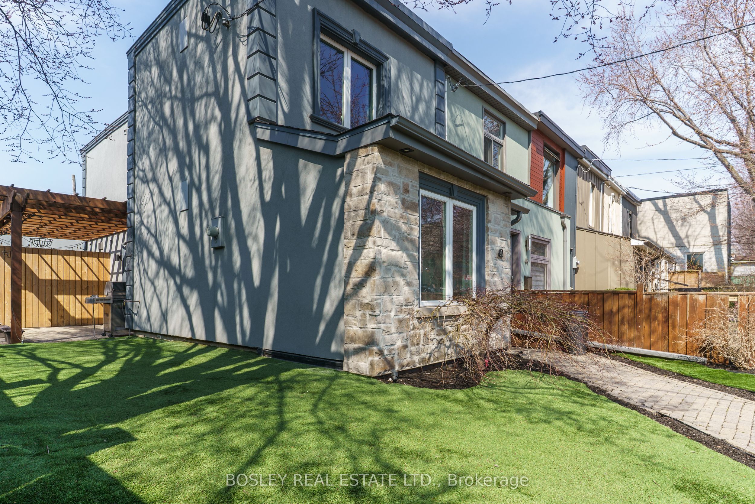 42 Logan Avenue Property Photo 45