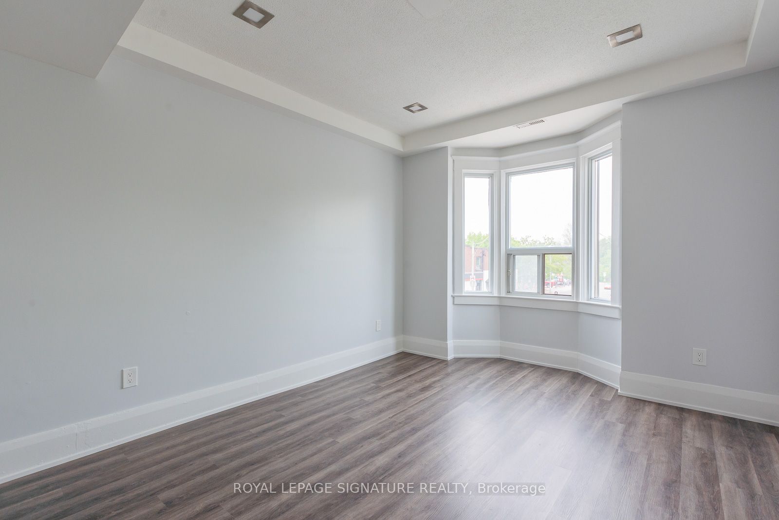 #a - 2161 Danforth Avenue Property Photo 11