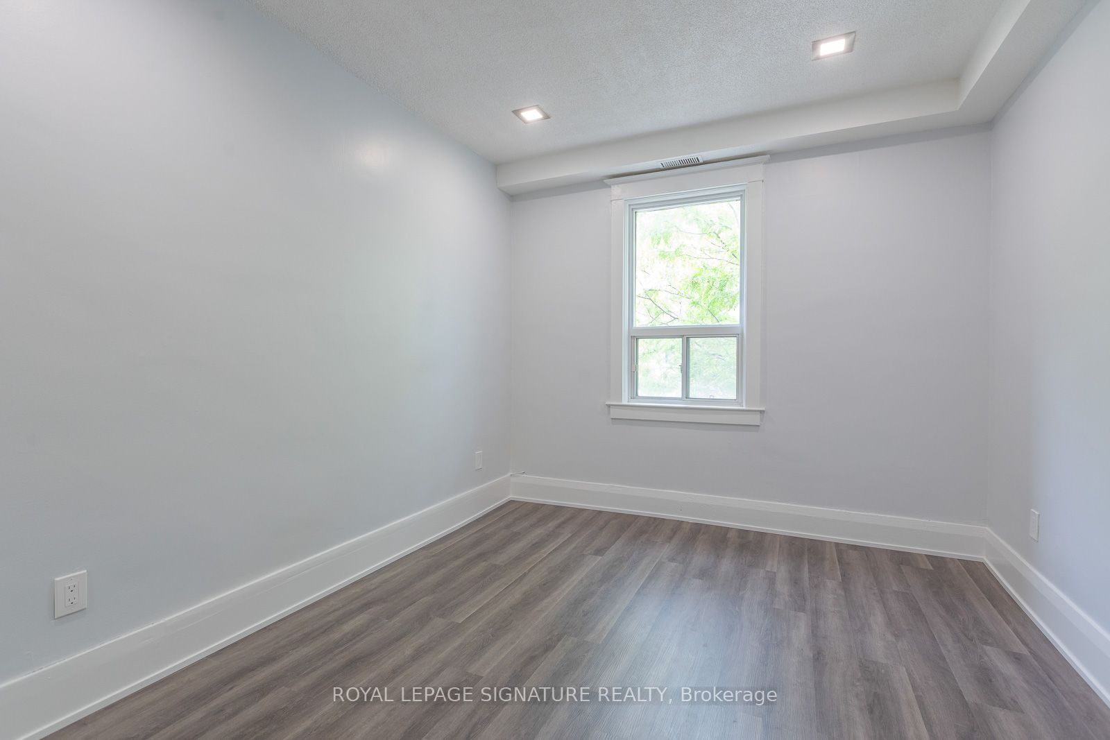 #a - 2161 Danforth Avenue Property Photo 15