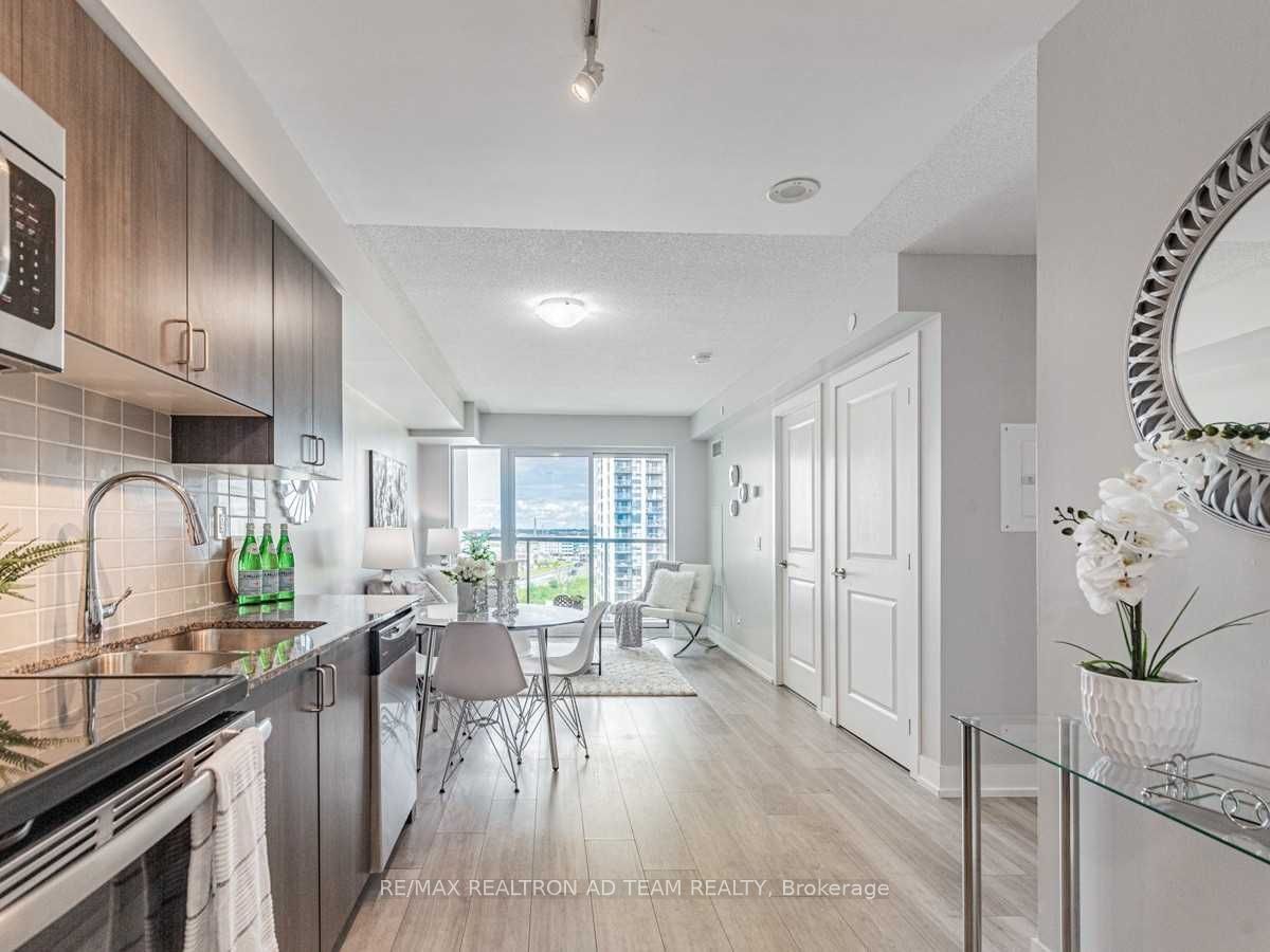 #803 - 1215 Bayly Street Property Photo 4
