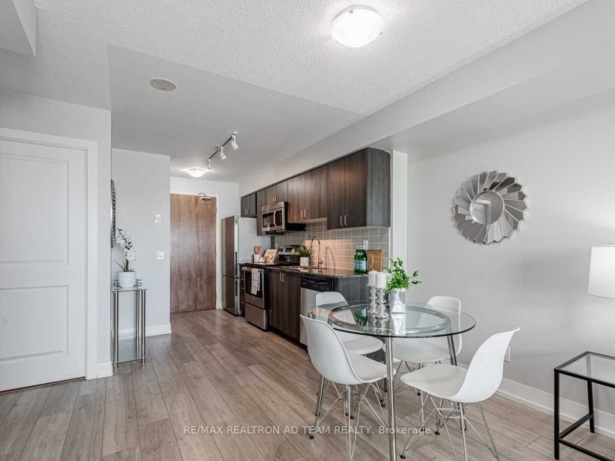 #803 - 1215 Bayly Street Property Photo 8