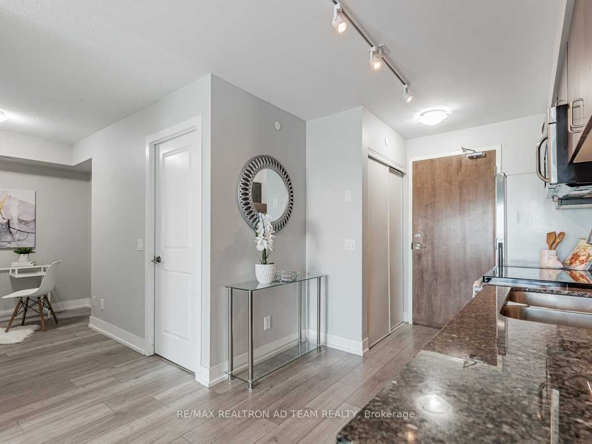 #803 - 1215 Bayly Street Property Photo 11