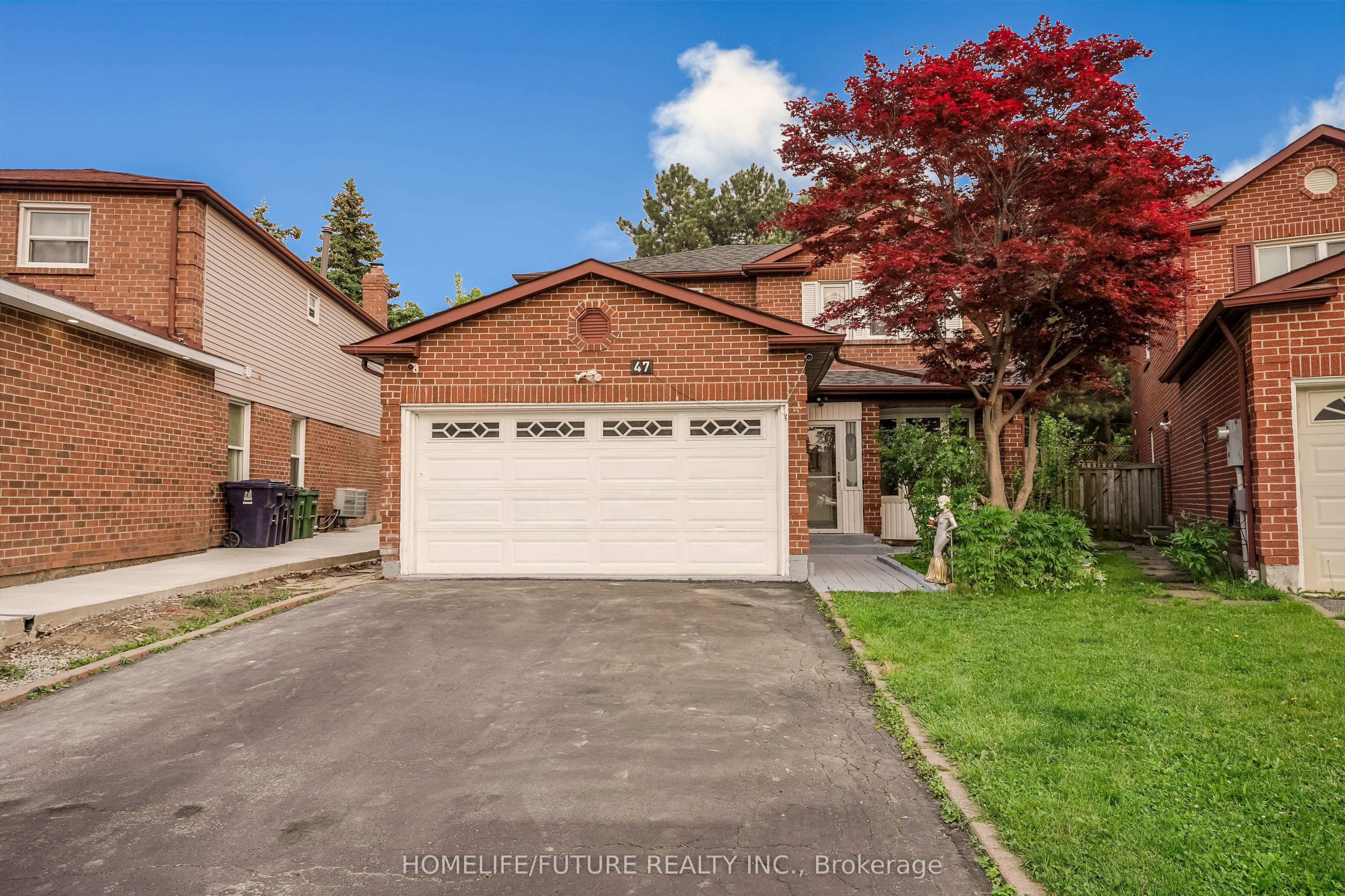 47 Carisbrooke Square Property Photo 2